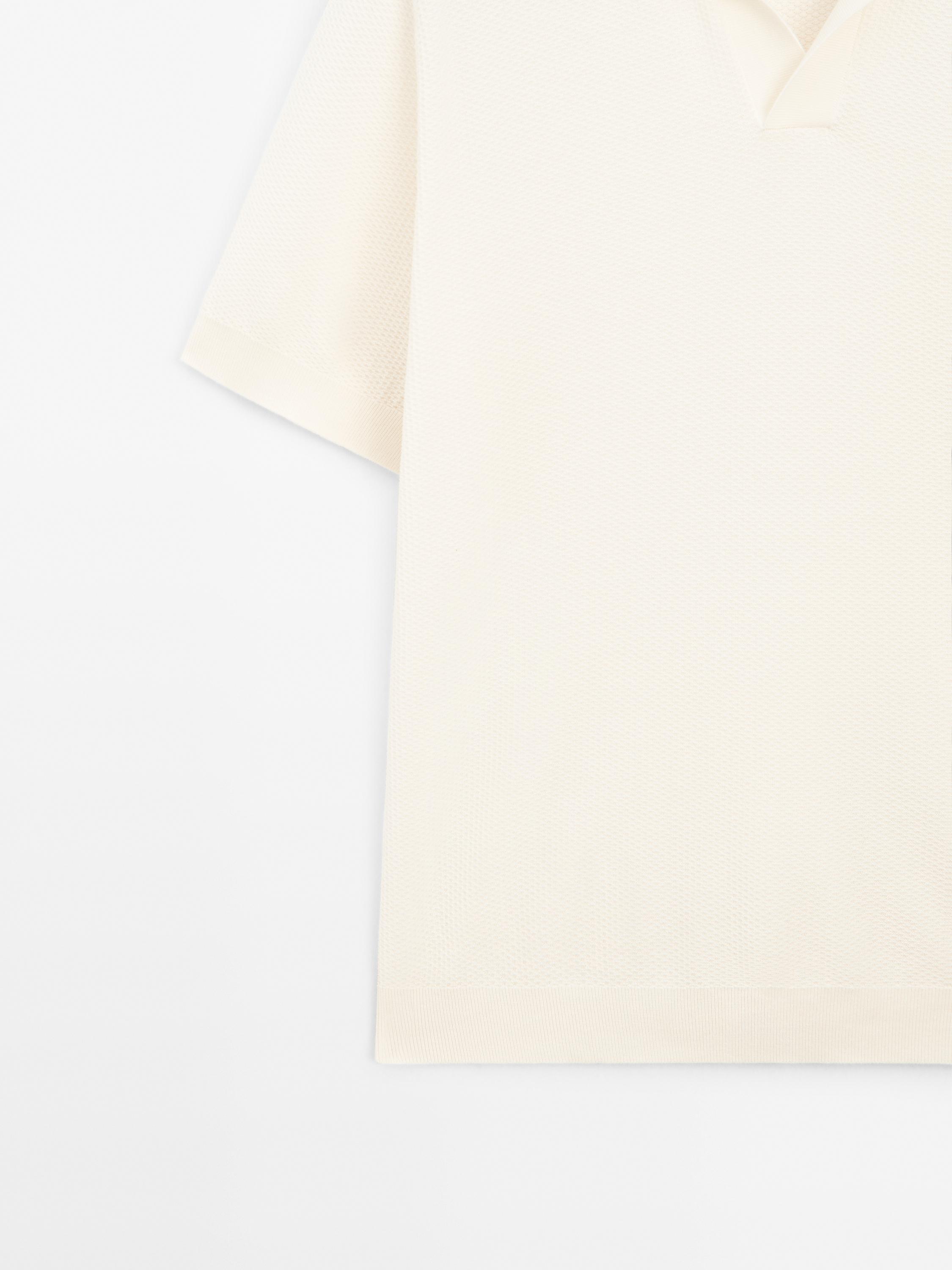 Textured knit short sleeve polo shirt