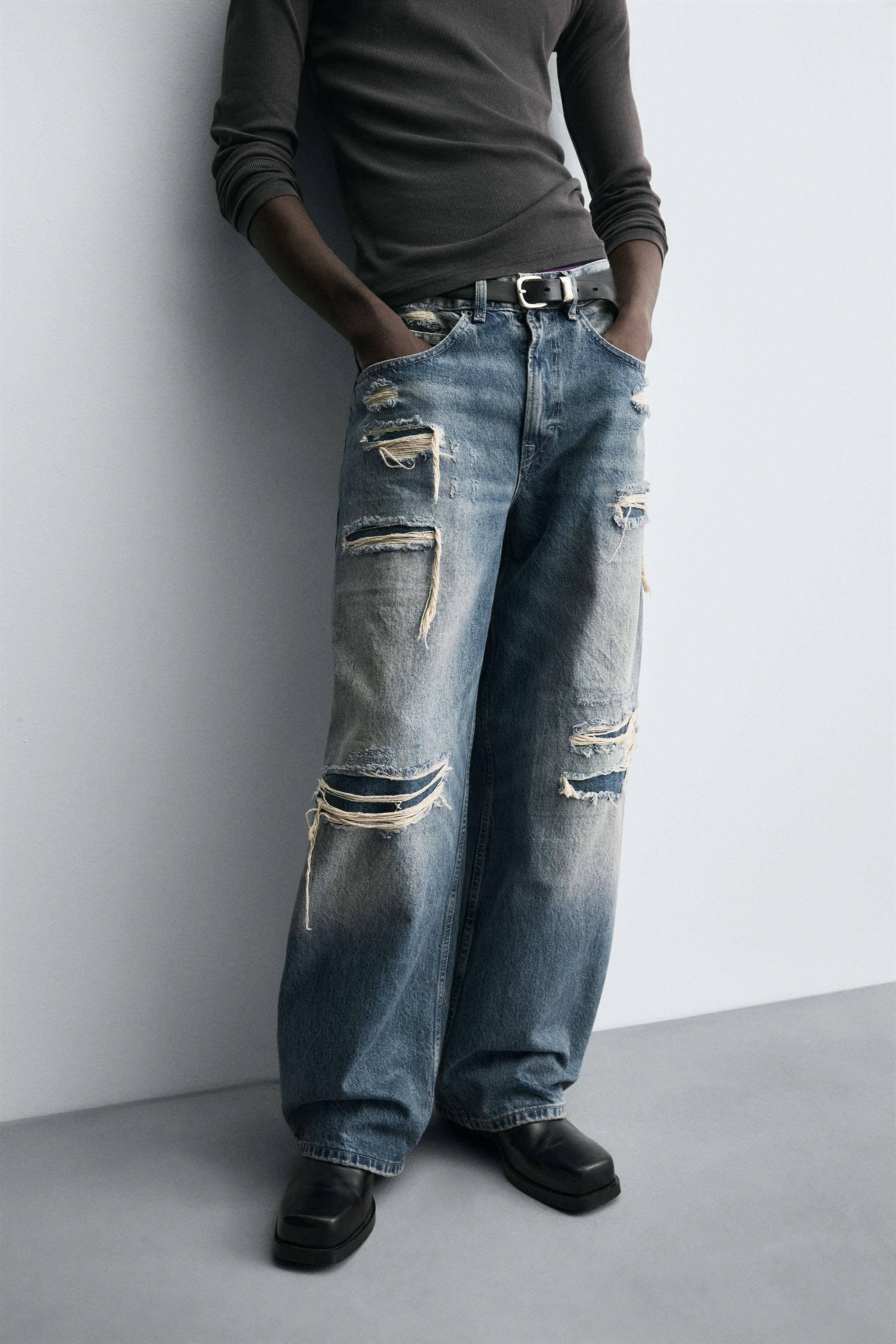 RIPPED BALLOON FIT JEANS