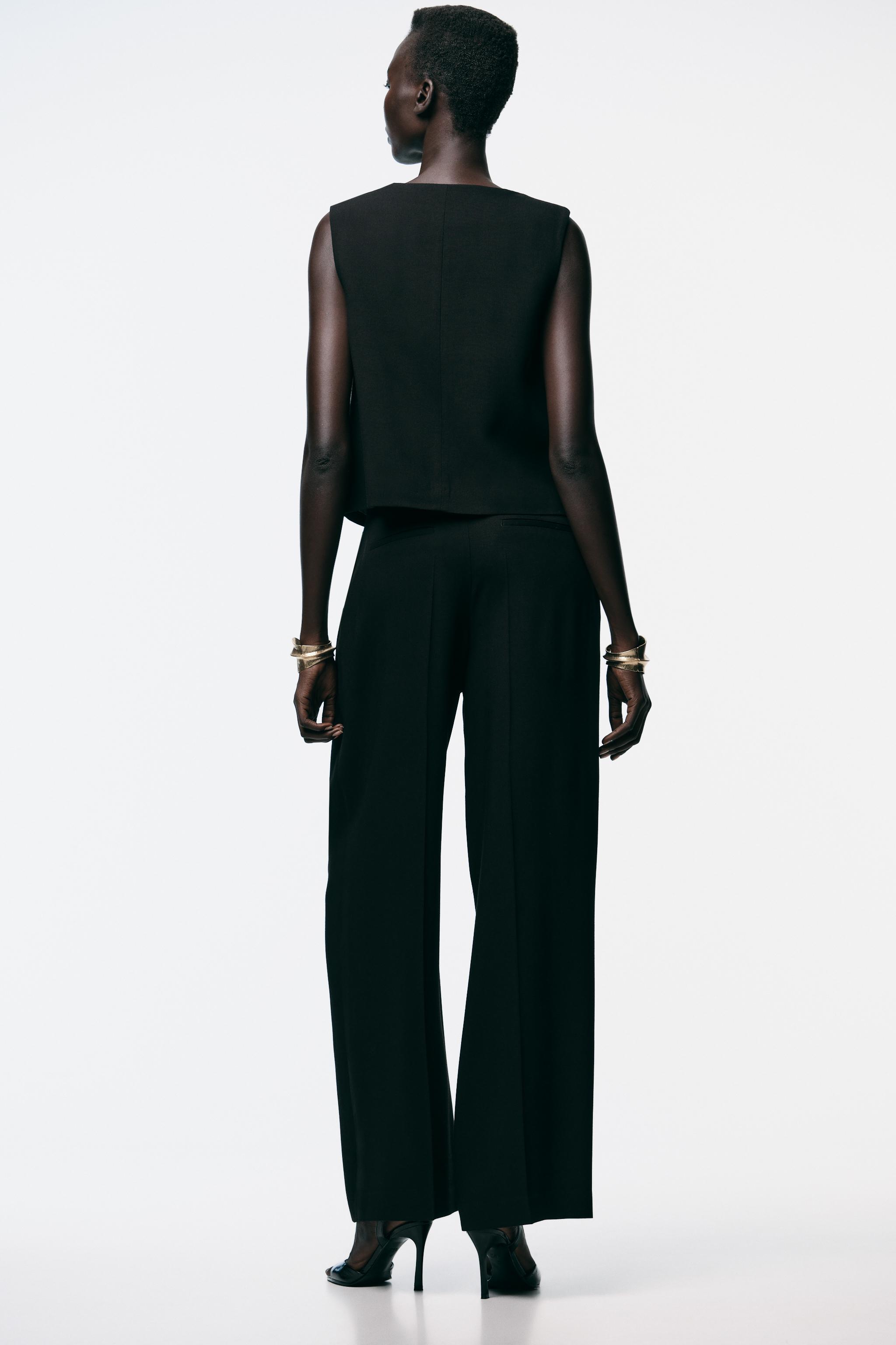 WIDE LEG PLEATED PANTS