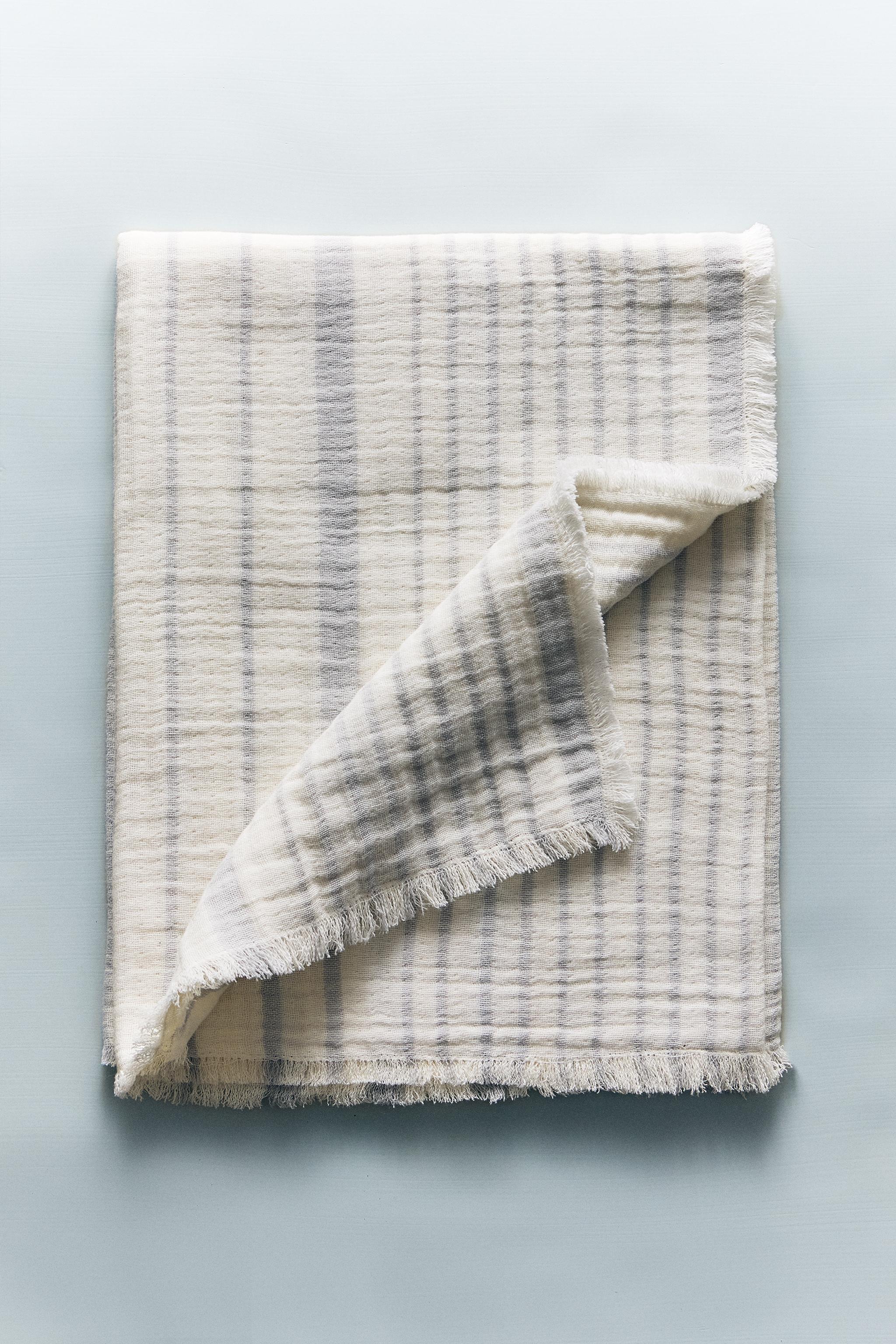 CHILDREN'S STRIPED MUSLIN BLANKET