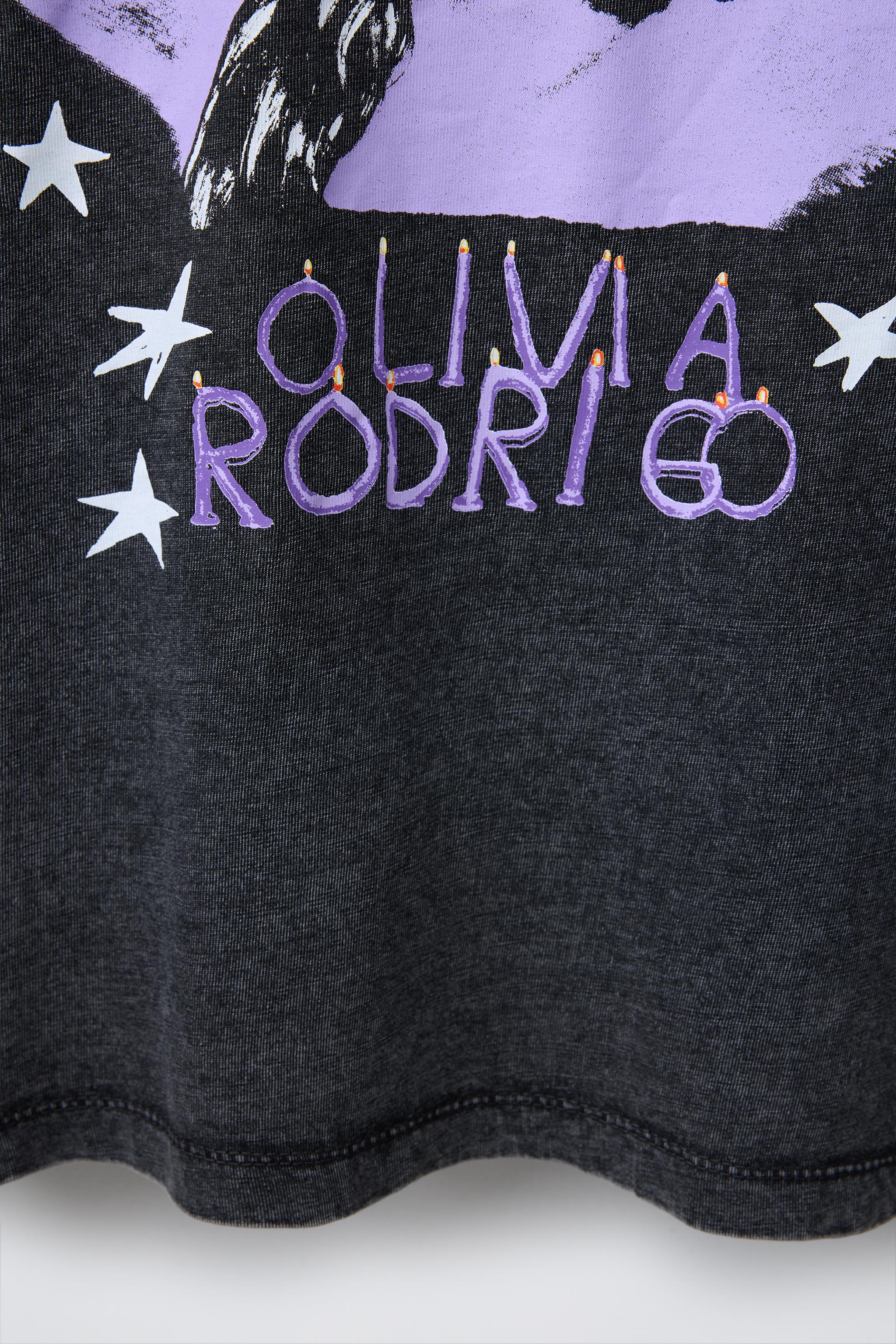OLIVIA RODRIGO ™ WASHED EFFECT T-SHIRT