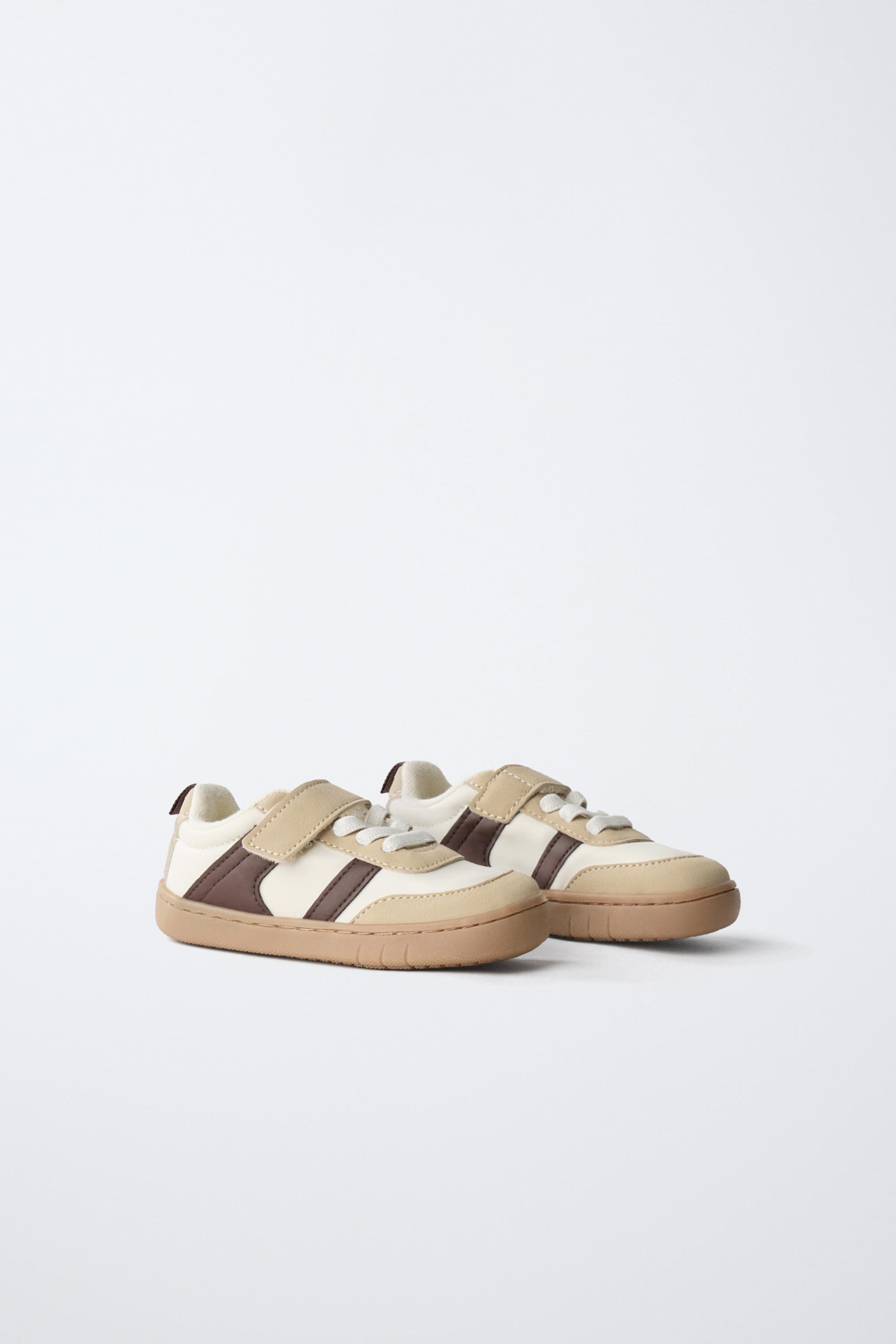 RETRO BAREFOOT SNEAKERS