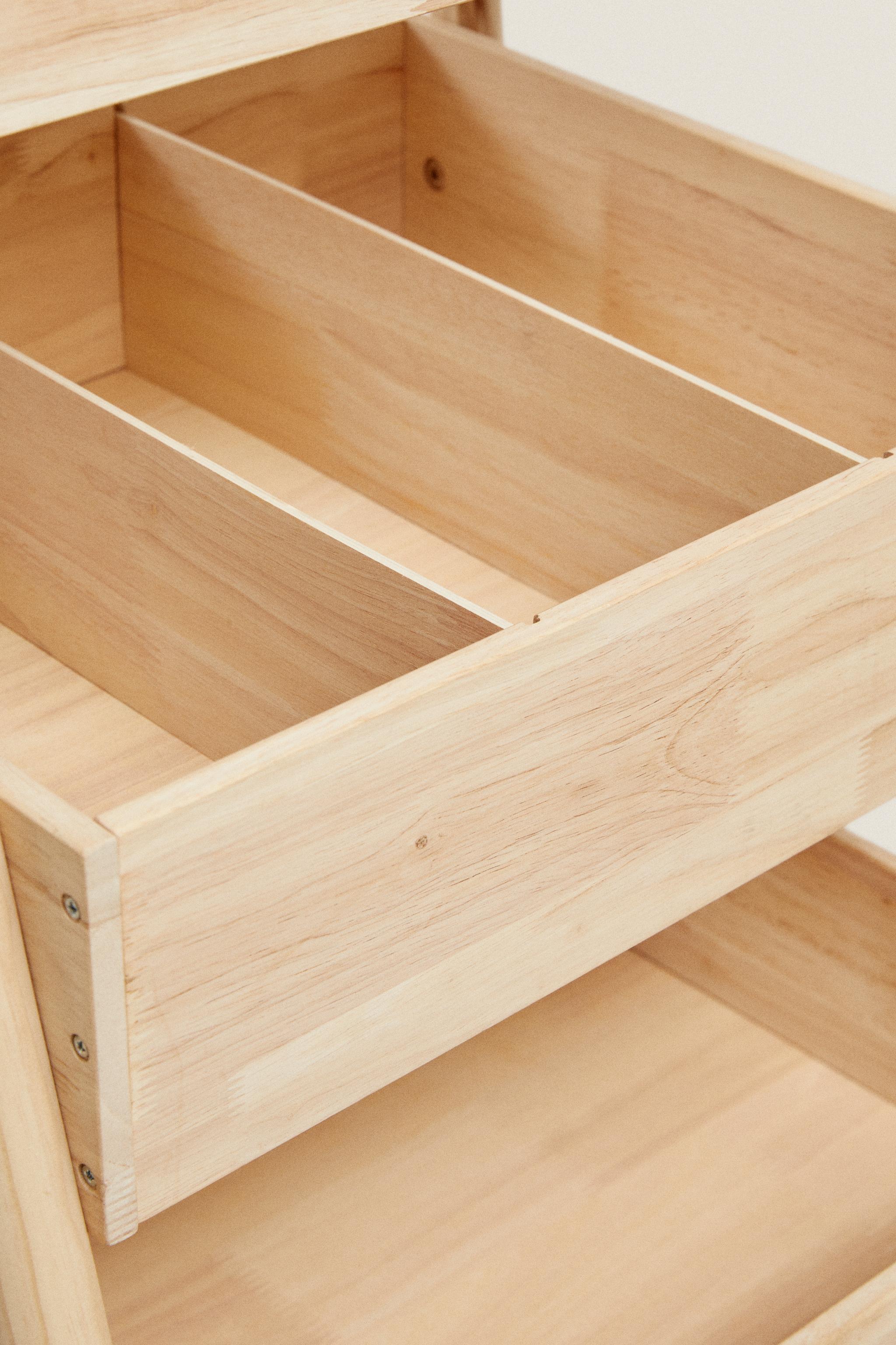 CHILDREN'S SHELVES WITH DRAWERS