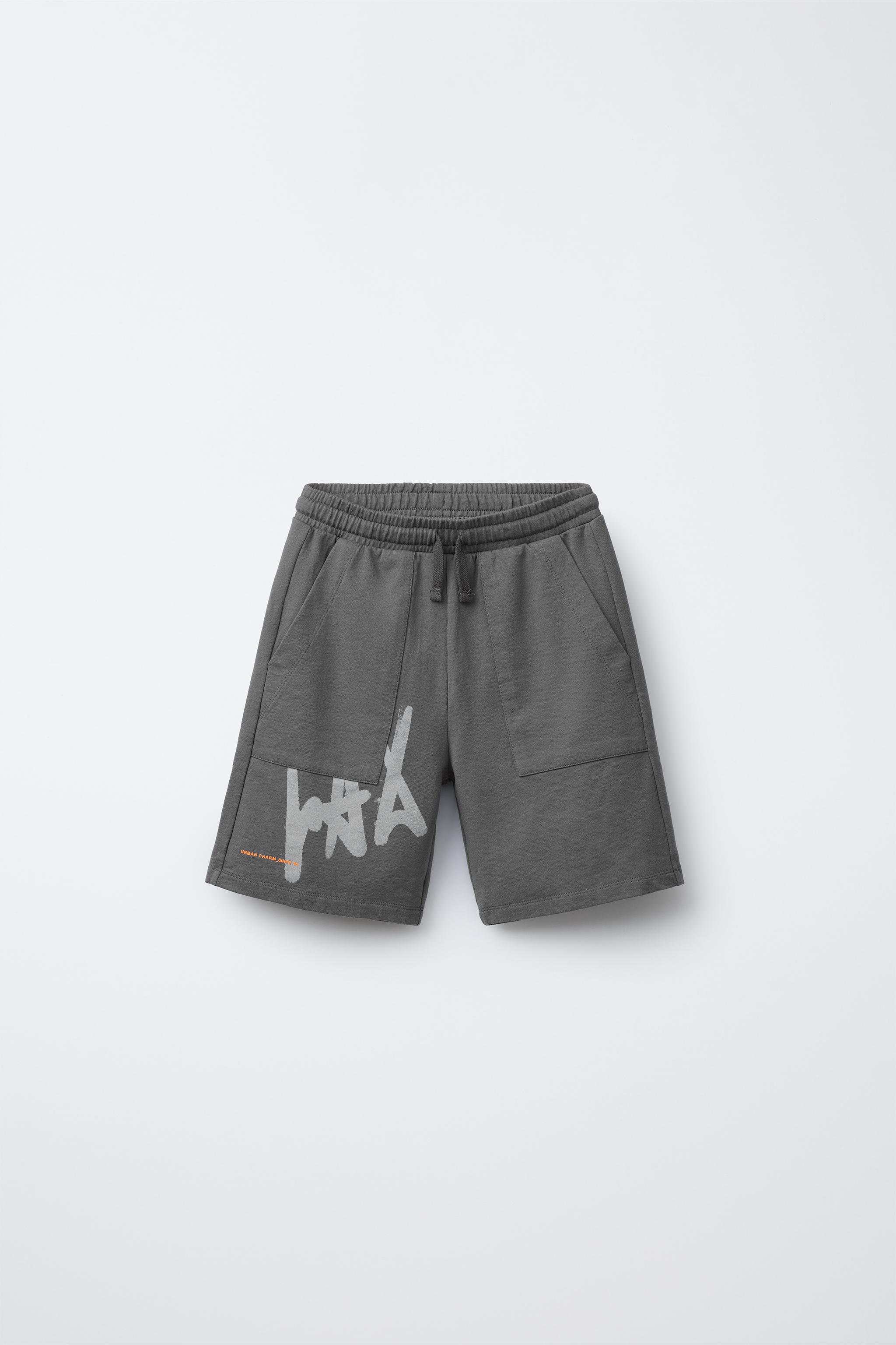 GRAFFITI TEXT STRAIGHT SHORTS