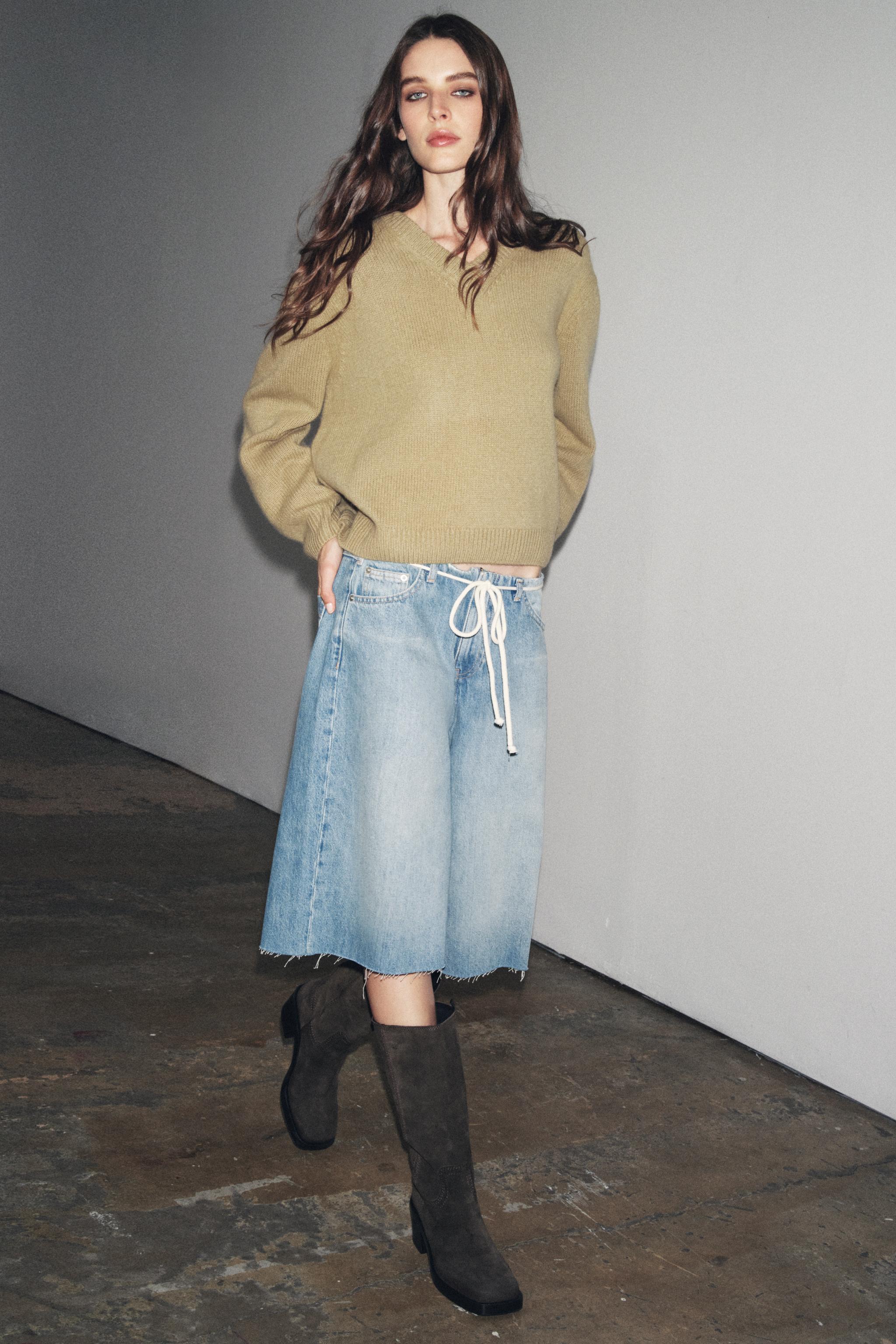 ZW COLLECTION LOW-RISE DENIM BERMUDA SHORTS