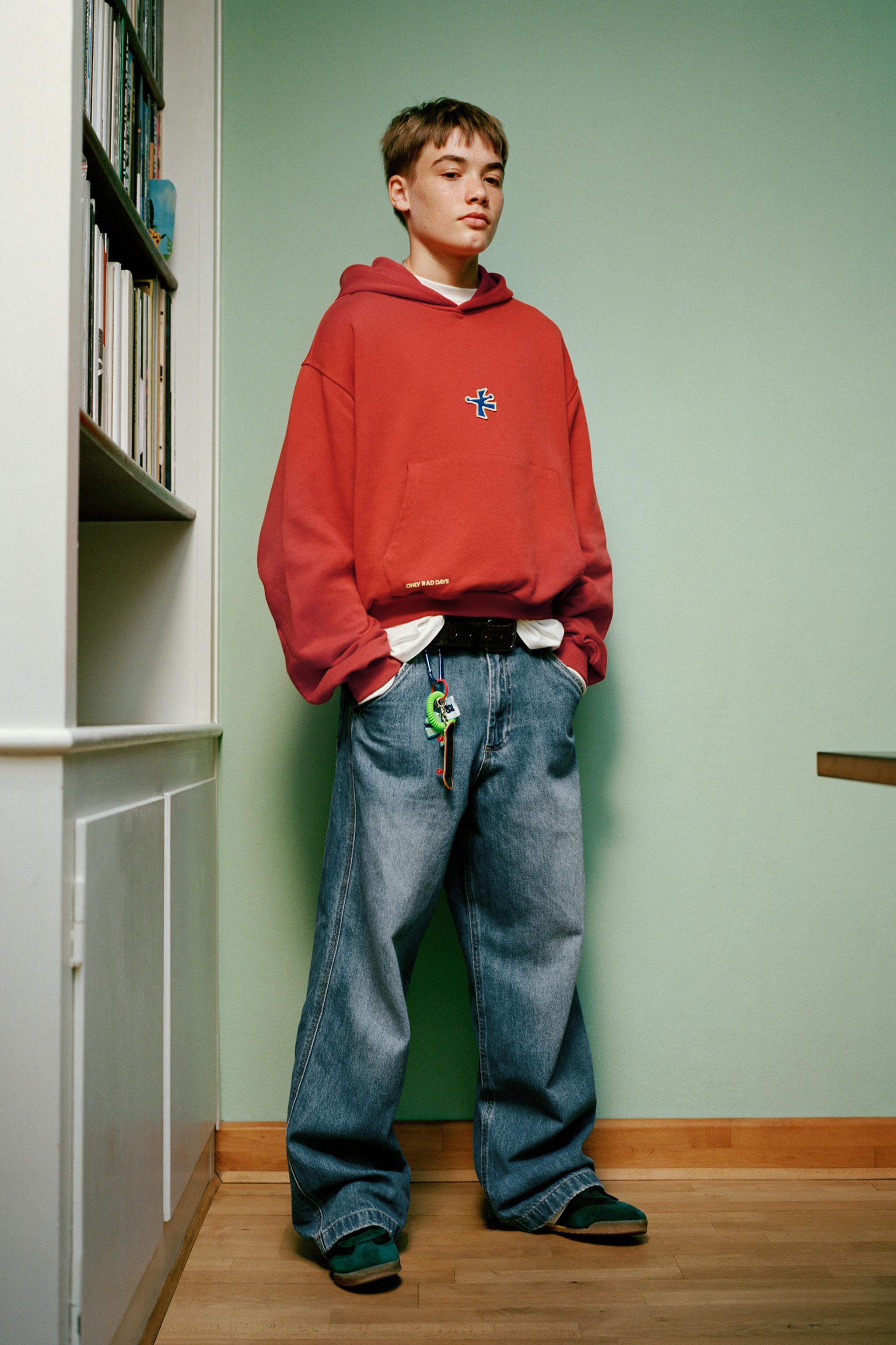 PATCH HOODIE SWEATSHIRT