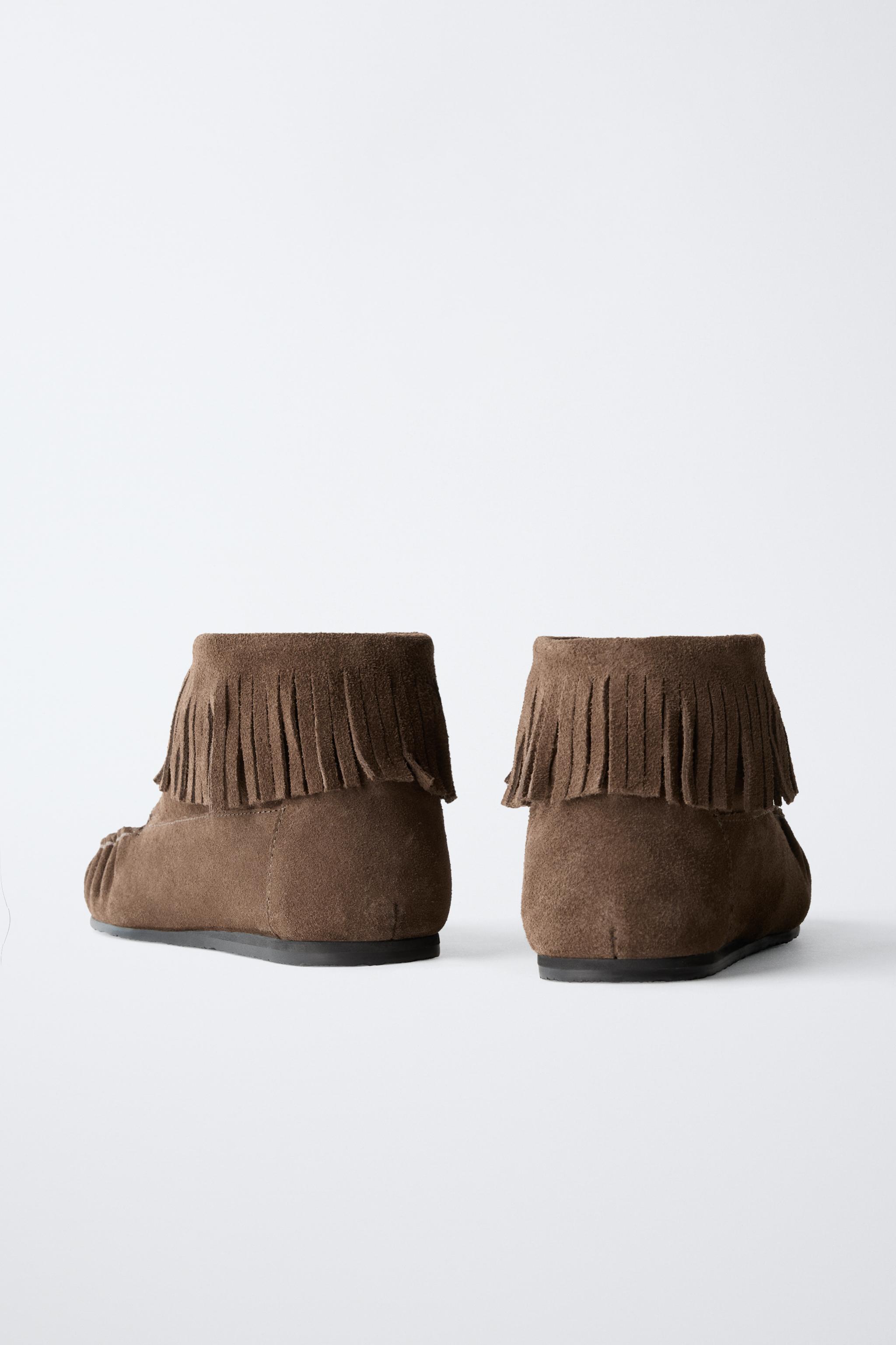 LOW-HEEL LEATHER FRINGED ANKLE BOOTS