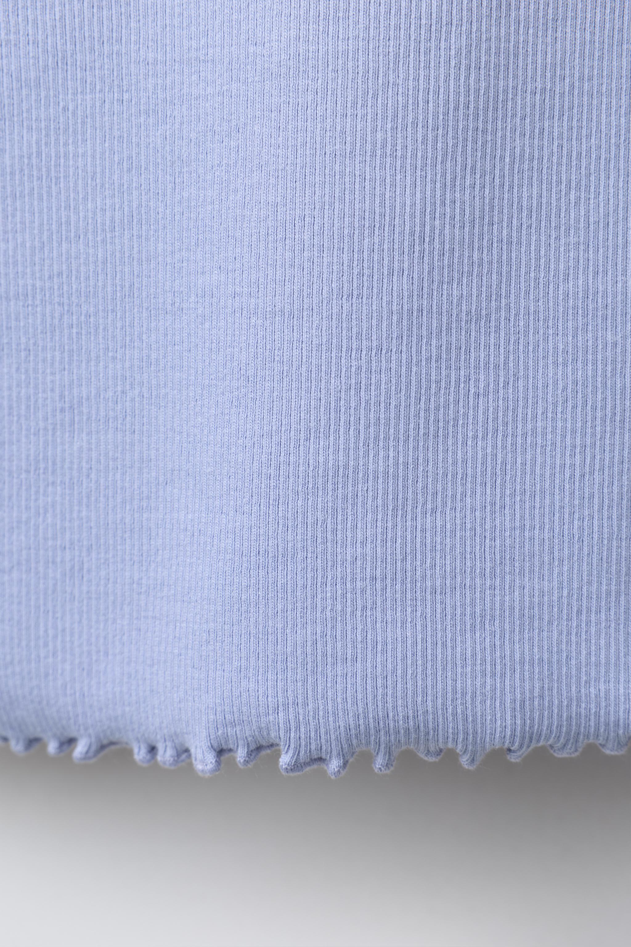 HEART CUT-OUT RIBBED T-SHIRT