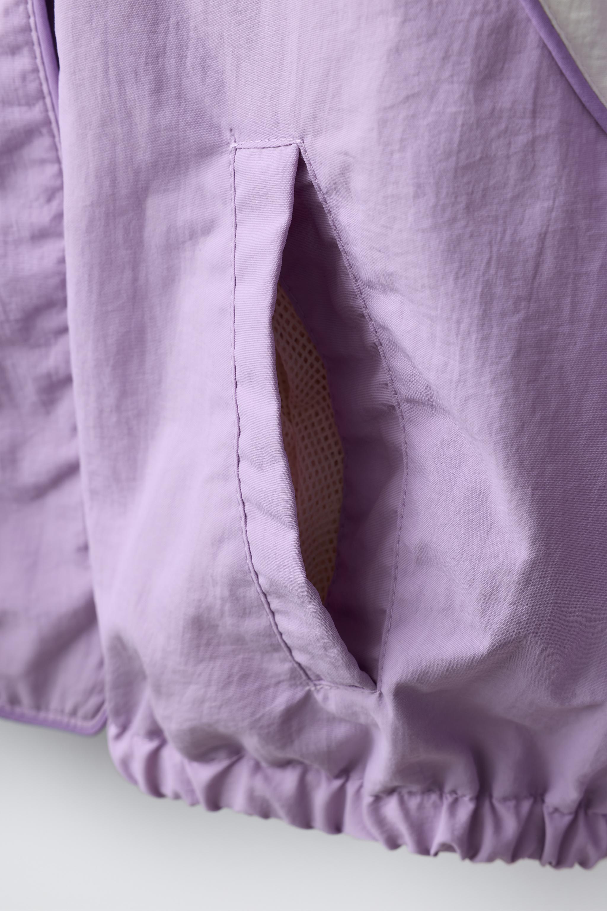 CONTRAST TRIM DETAIL RAINCOAT