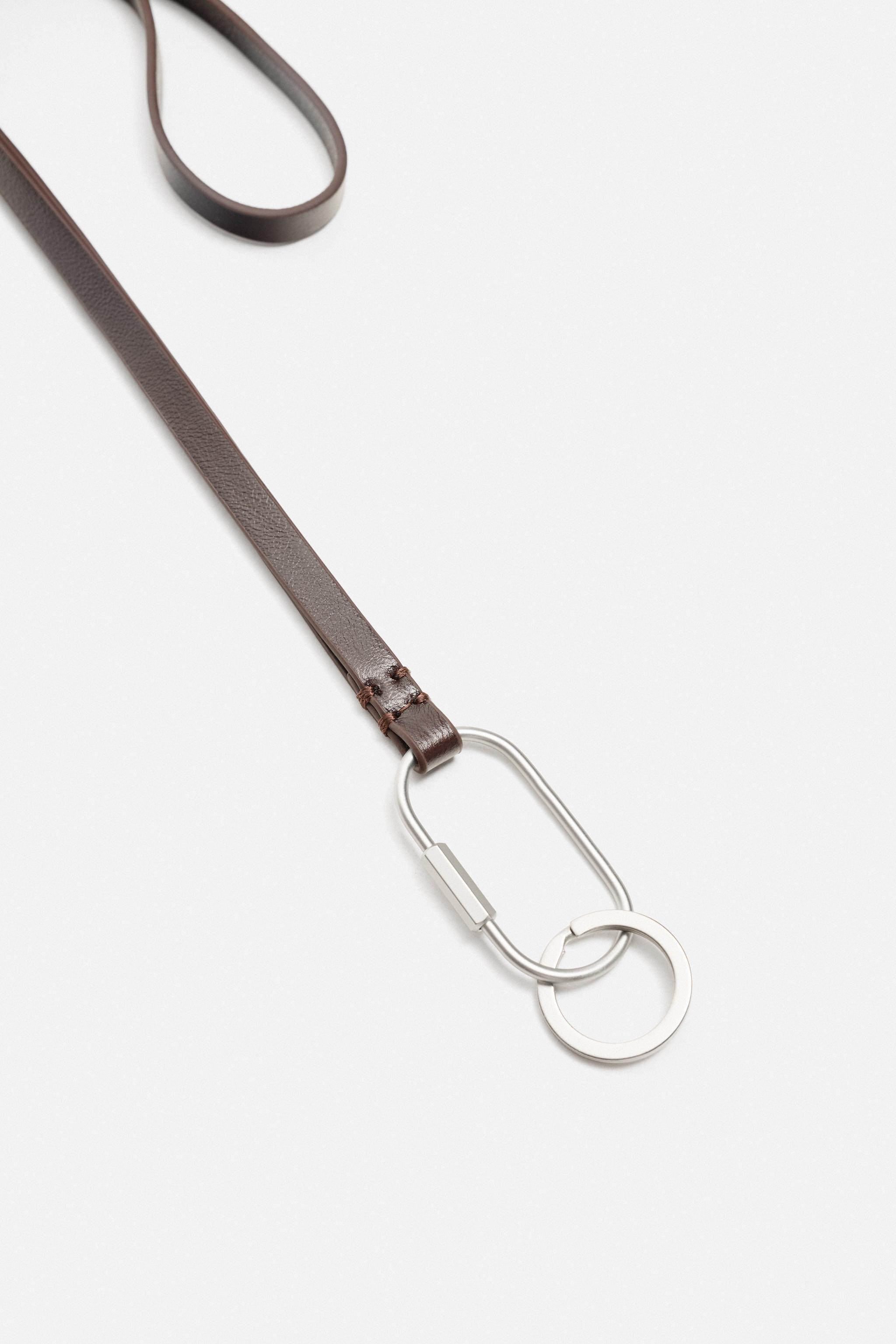 LEATHER PENDANT KEYCHAIN