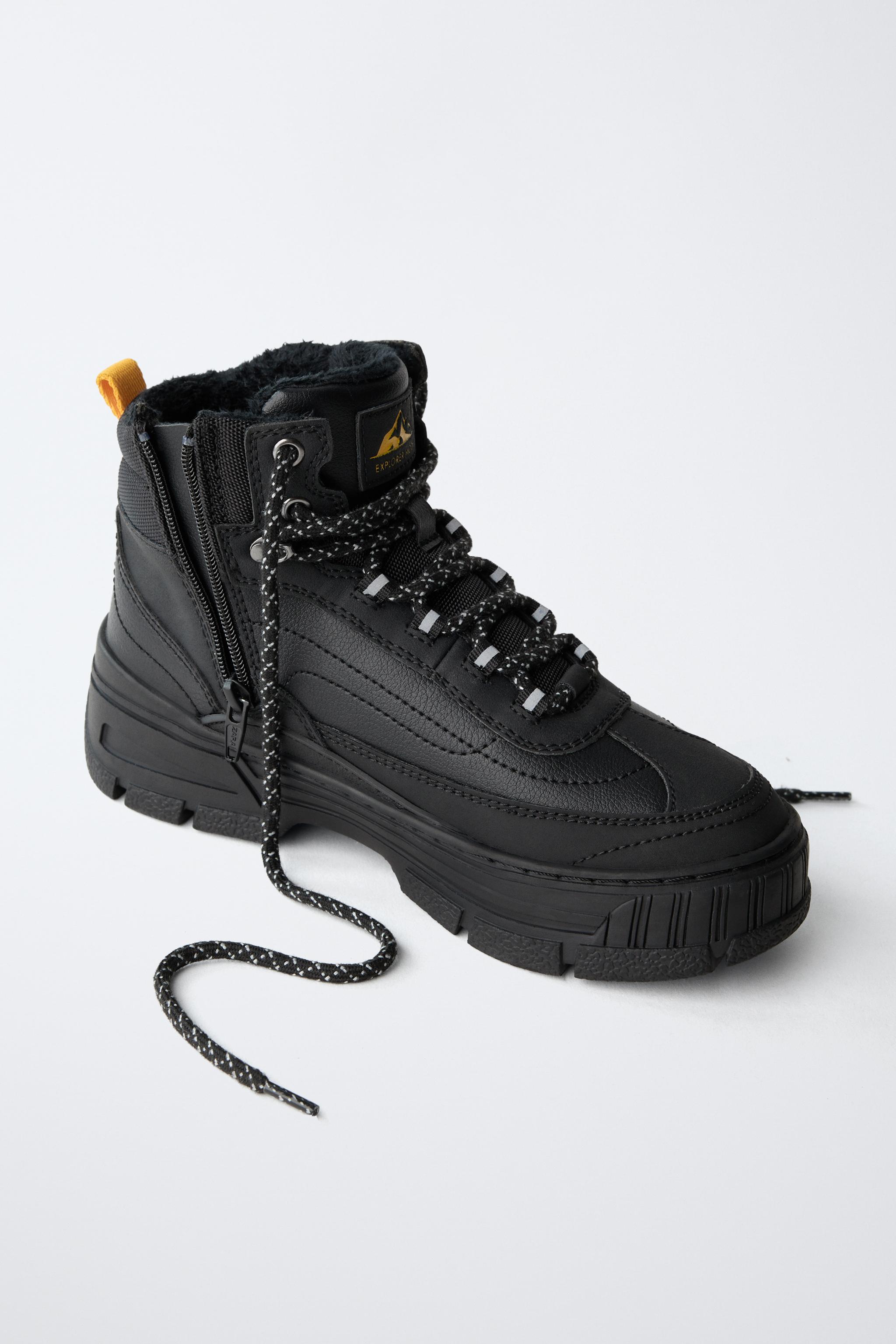 MOUNTAIN ANKLE BOOTS