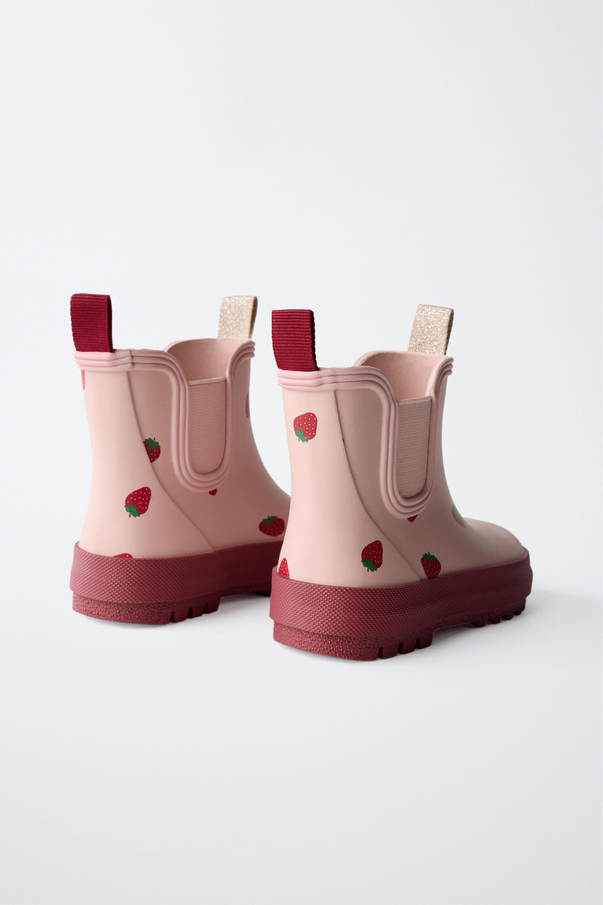 STRAWBERRY RAIN BOOTS