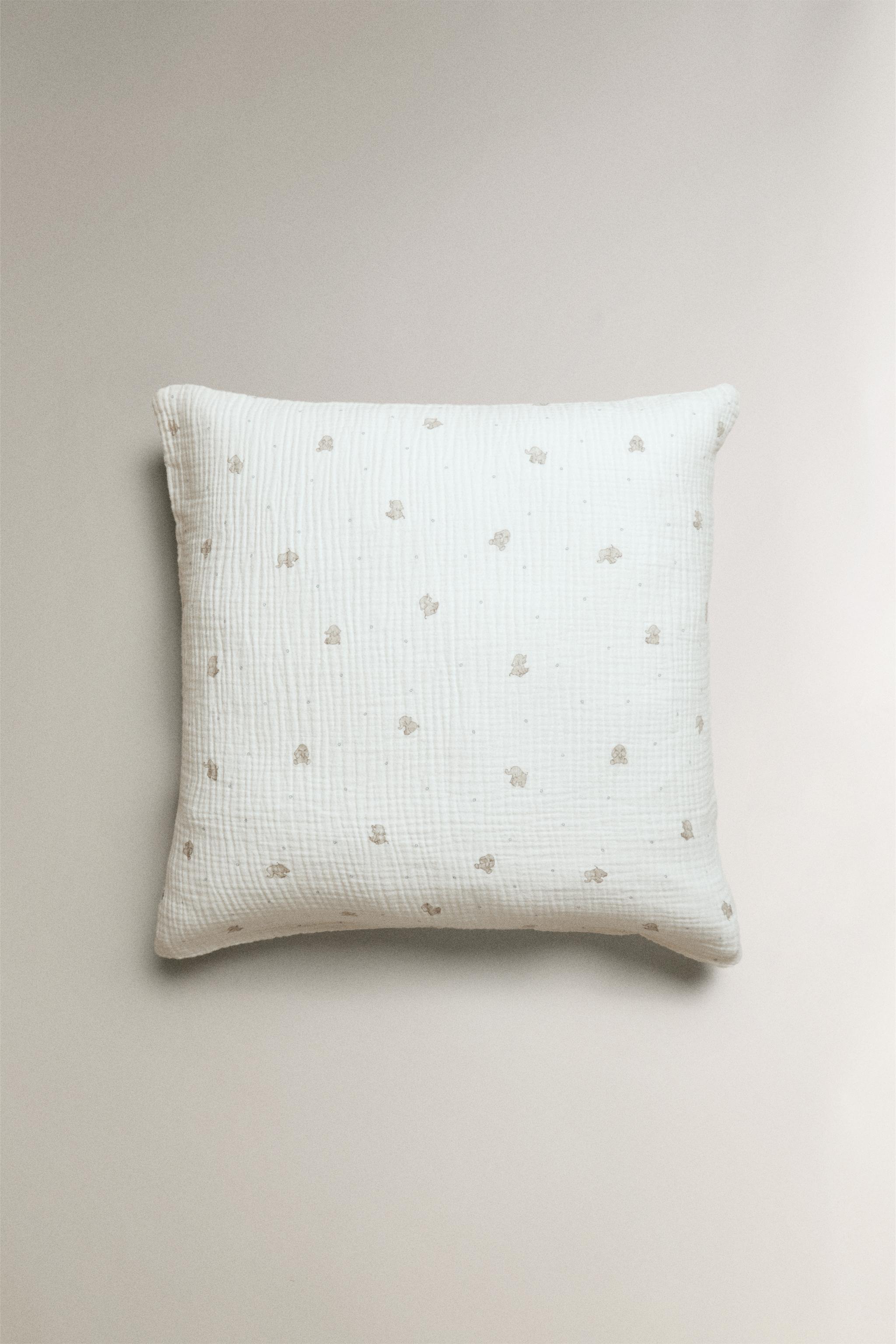 CHILDREN'S MUSLIN ELEPHANT PILLOWCASE