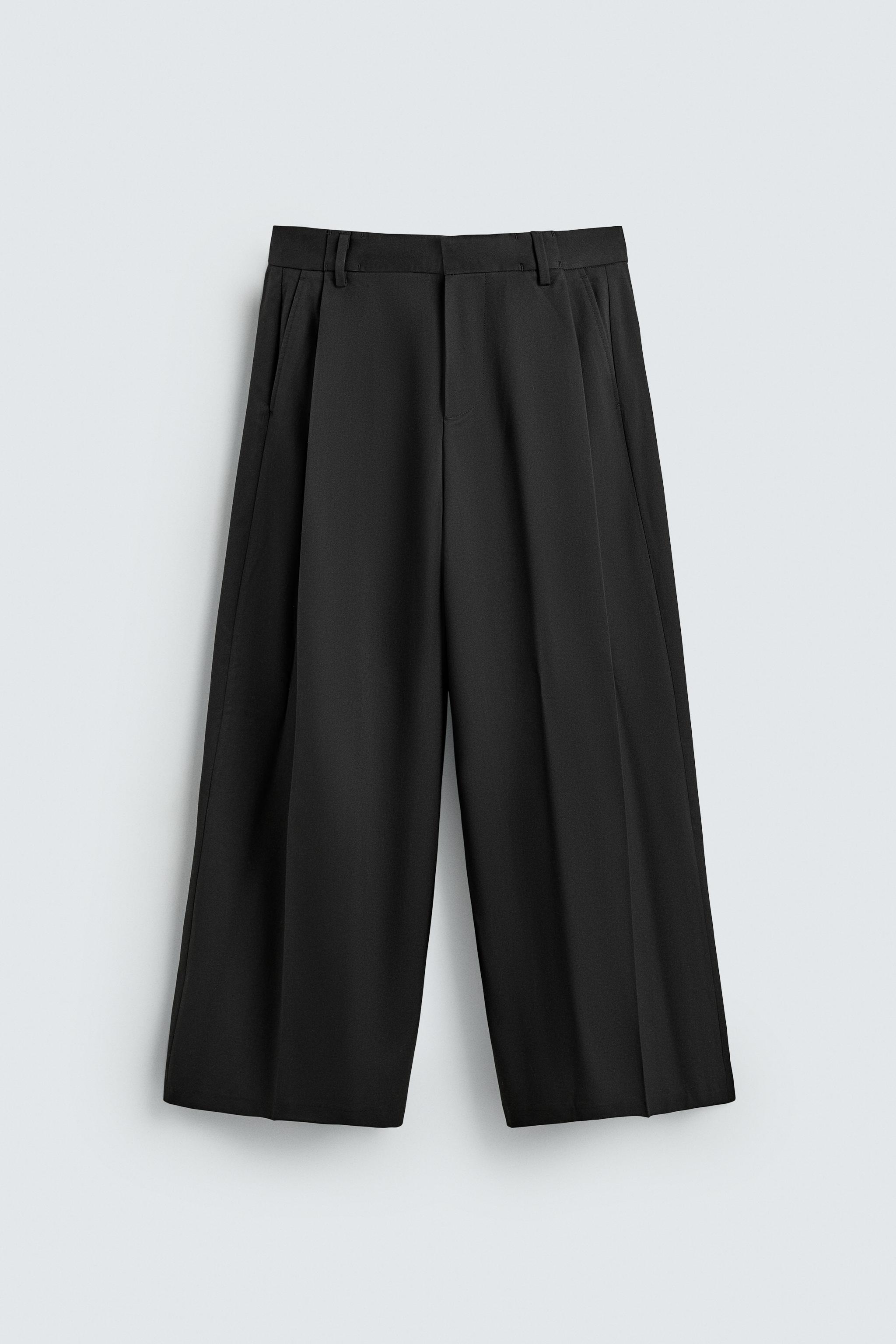 PLEATED WIDE FIT PANTS