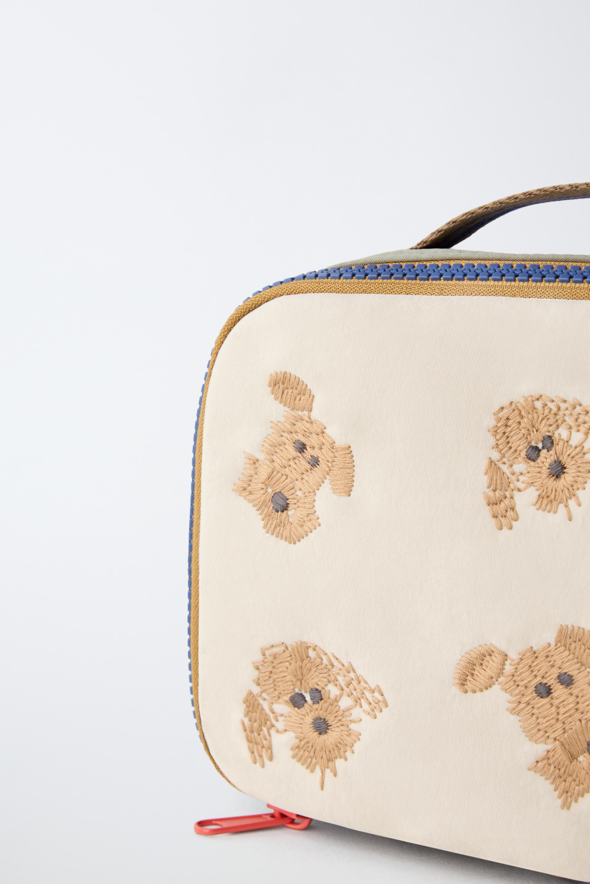 PUPPY TOILETRY BAG