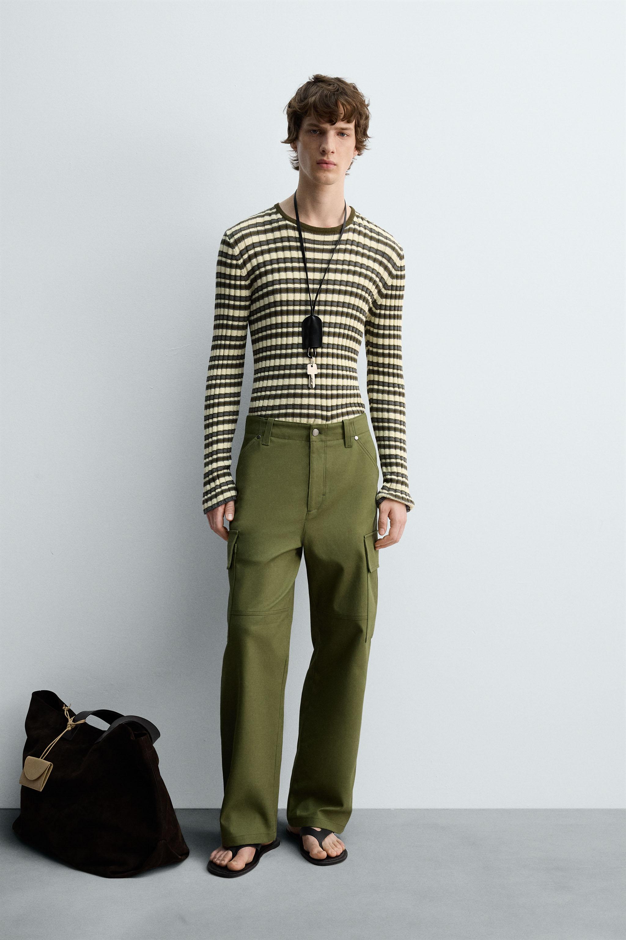 RELAXED FIT CARGO PANTS