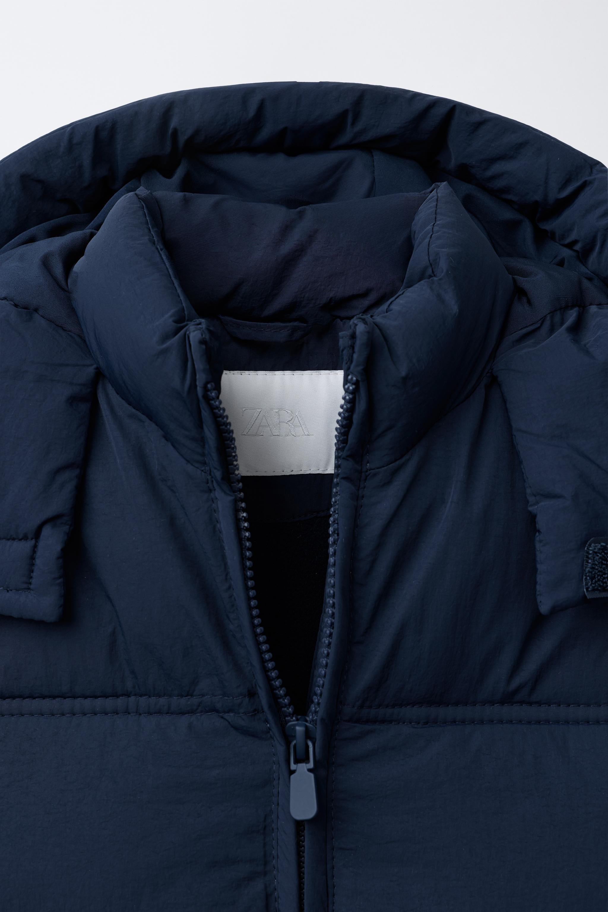 WATER REPELLENT HOODED PUFFER JACKET