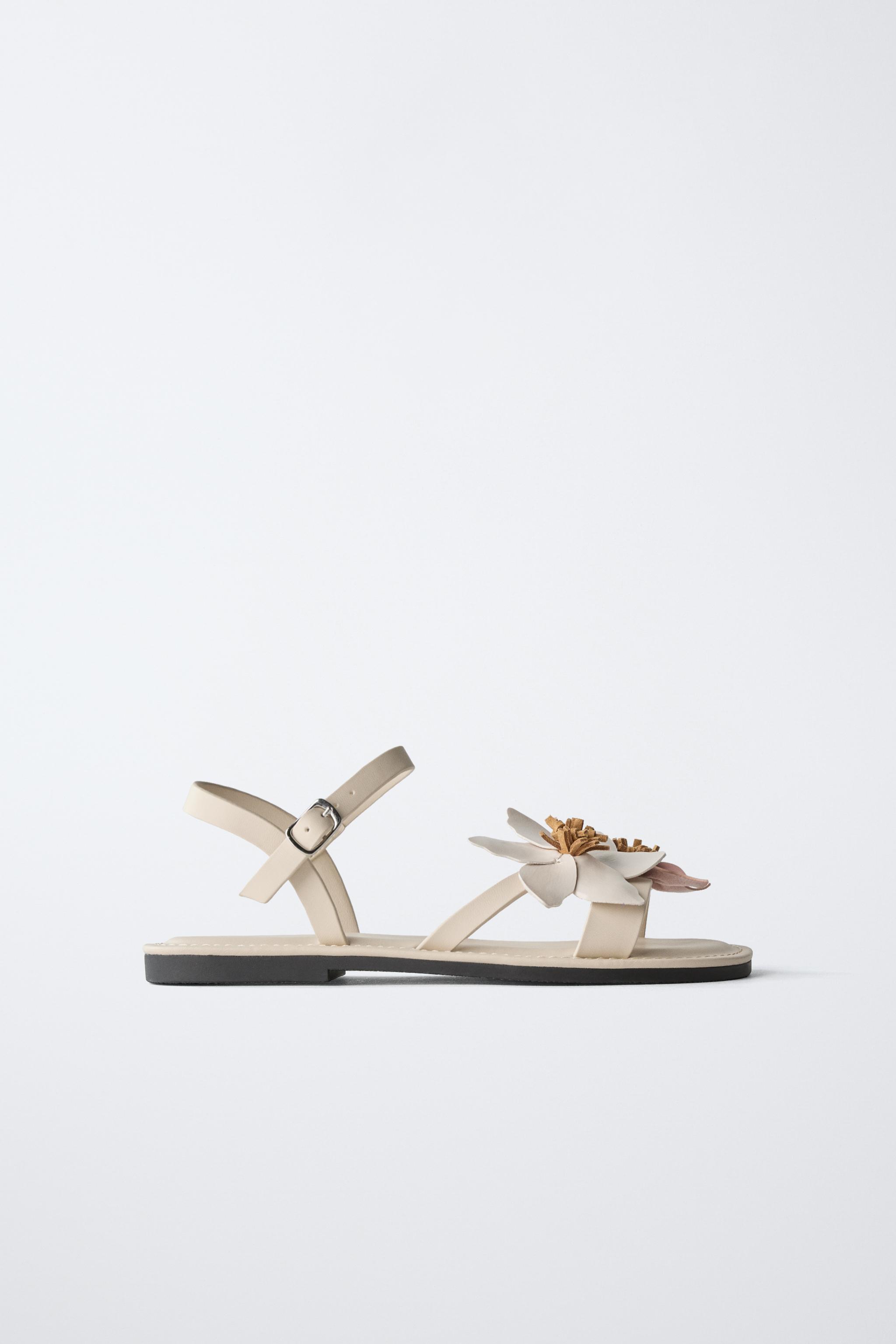 3D FLOWER SANDALS