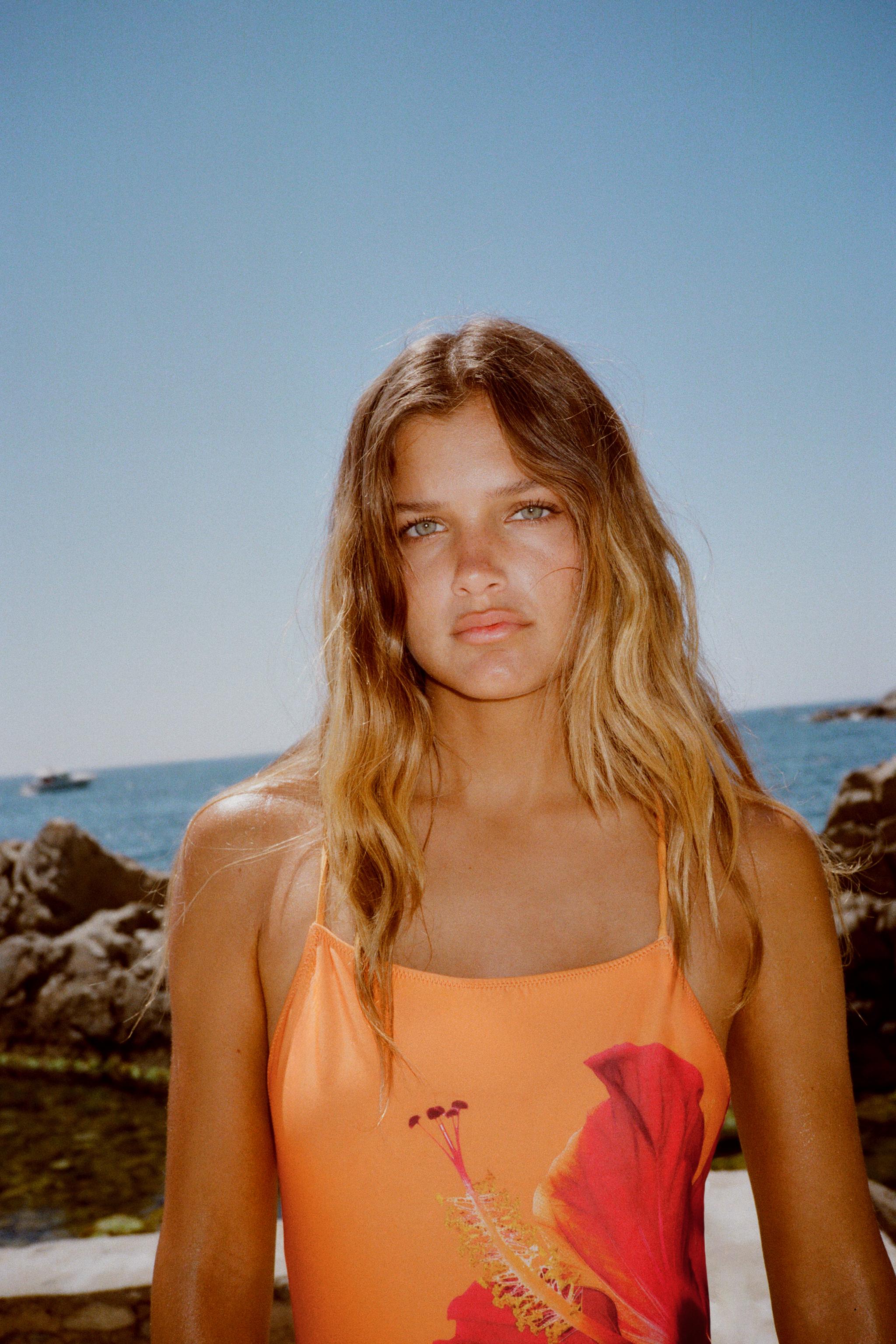 FLORAL PRINT SWIMSUIT