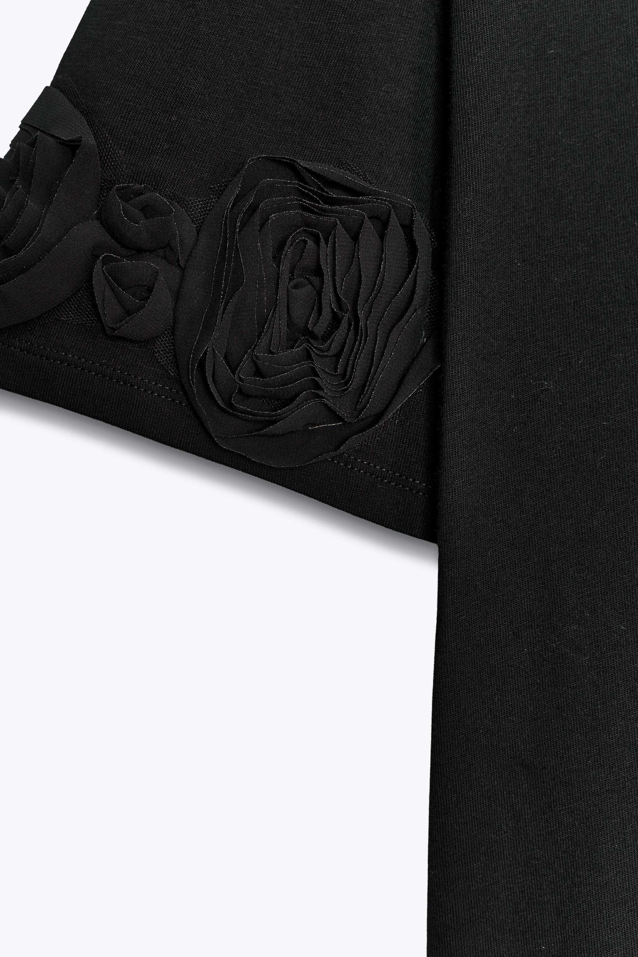 VOLUMINOUS FLORAL T-SHIRT