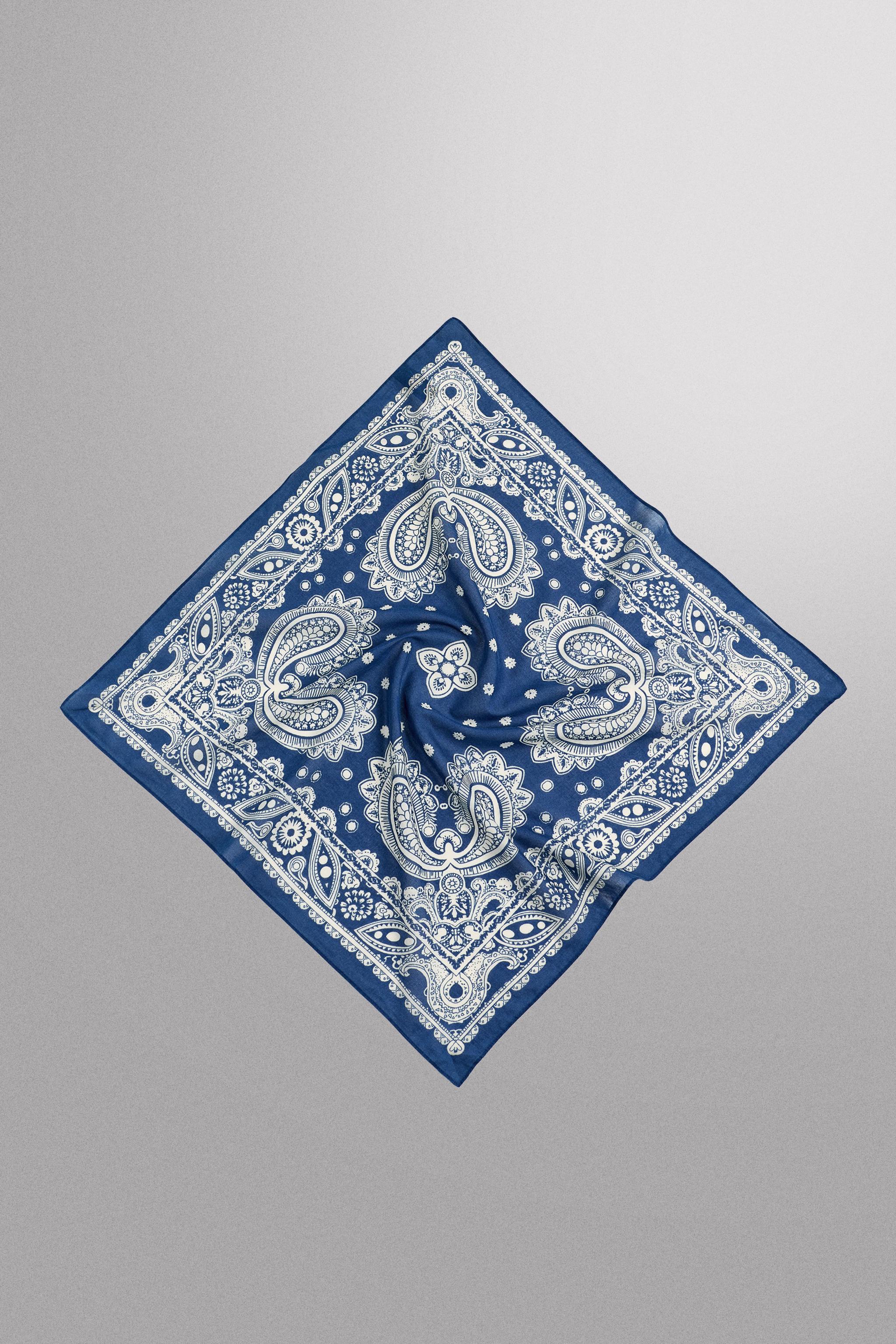 PAISLEY PRINT BANDANA