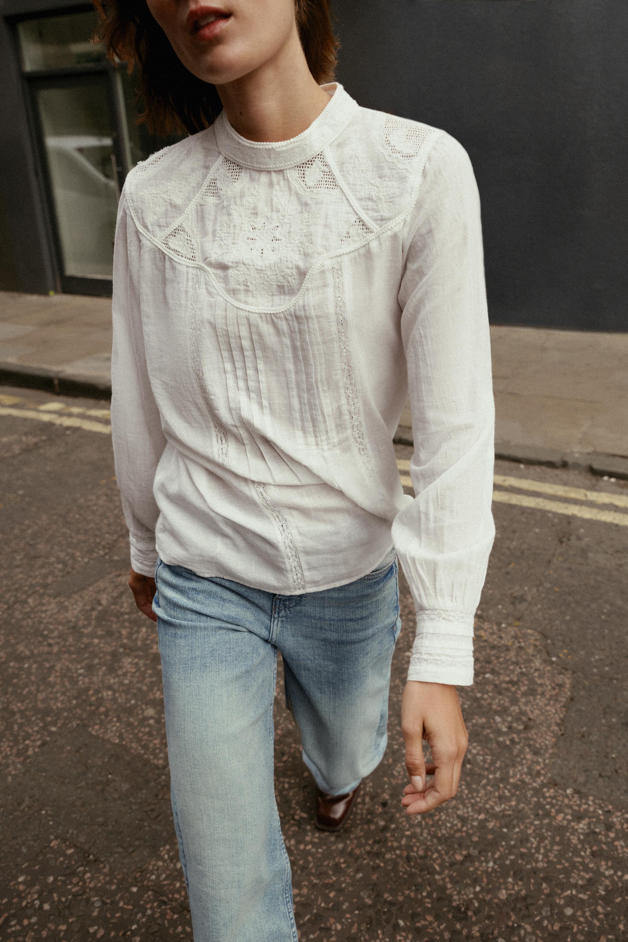 FLORAL EMBROIDERY BLOUSE