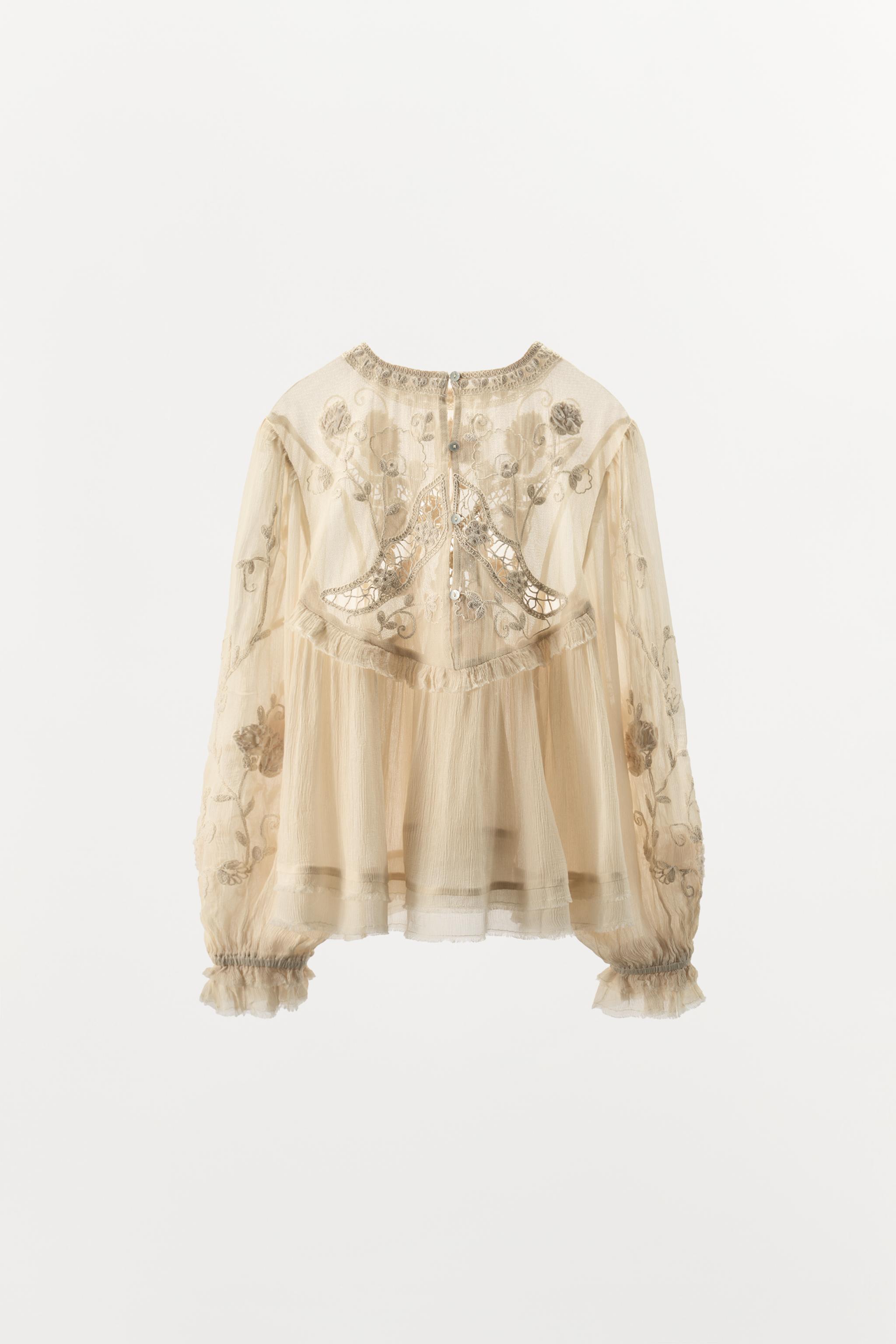EMBROIDERED BEADED STRUCTURE BLOUSE