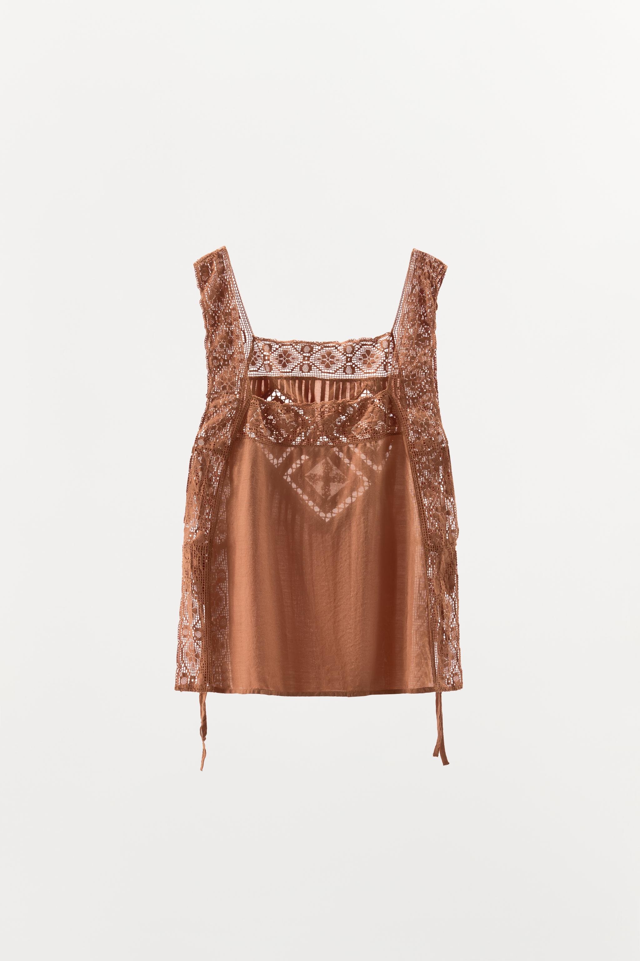 LIMITED EDITION RHOMBUS LACE TOP