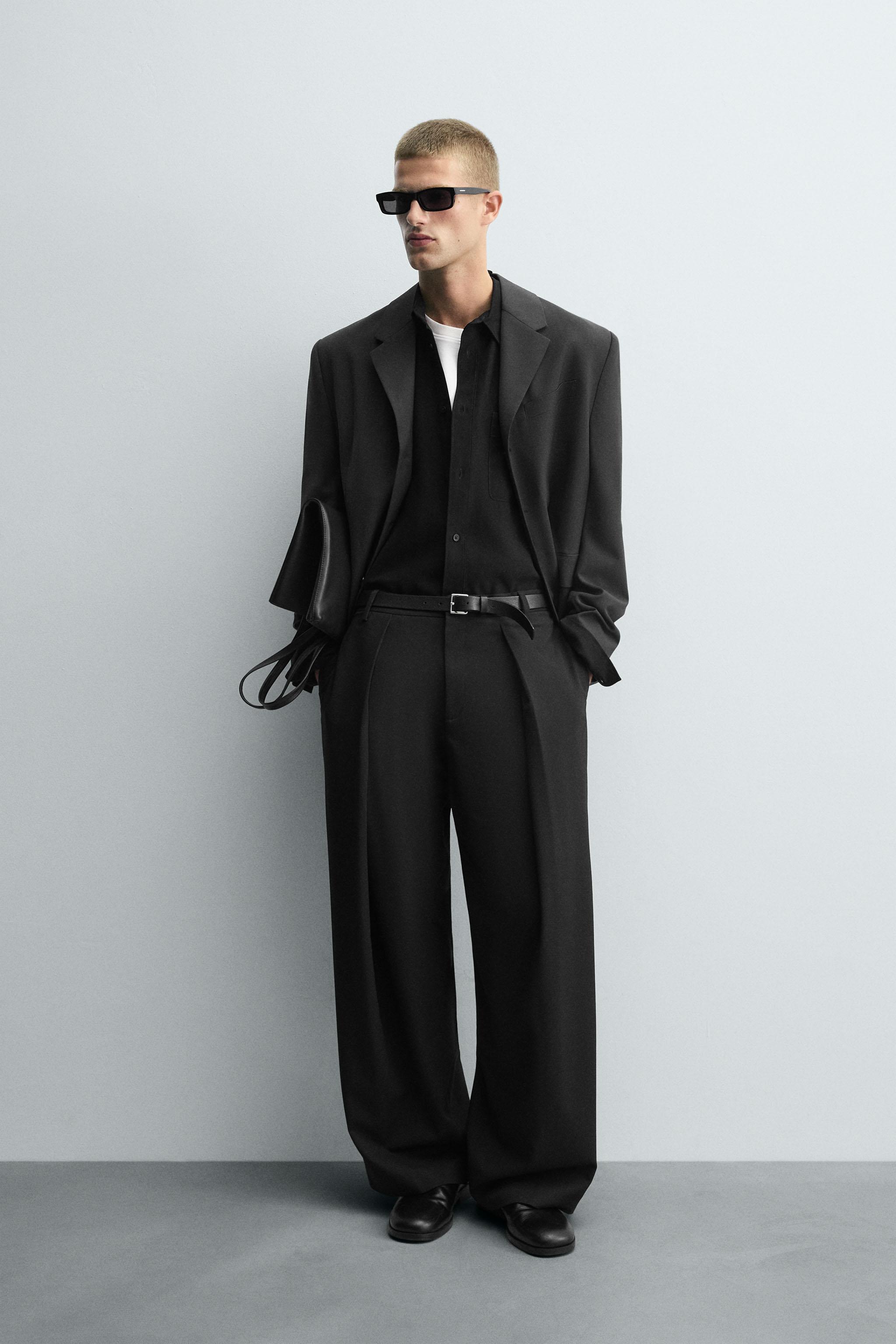 PLEATED WIDE FIT PANTS