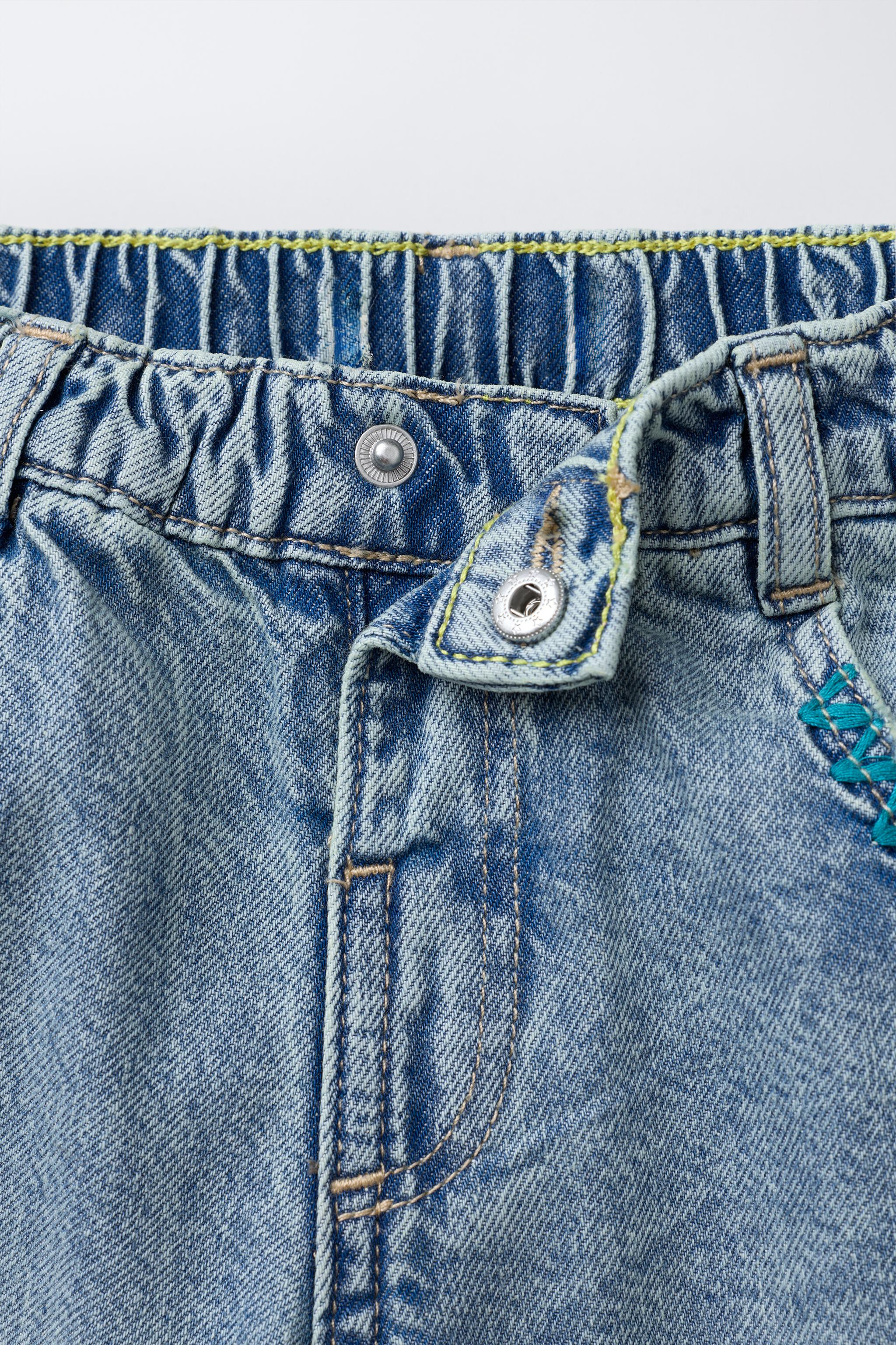 EMBROIDERED BAGGY JEANS