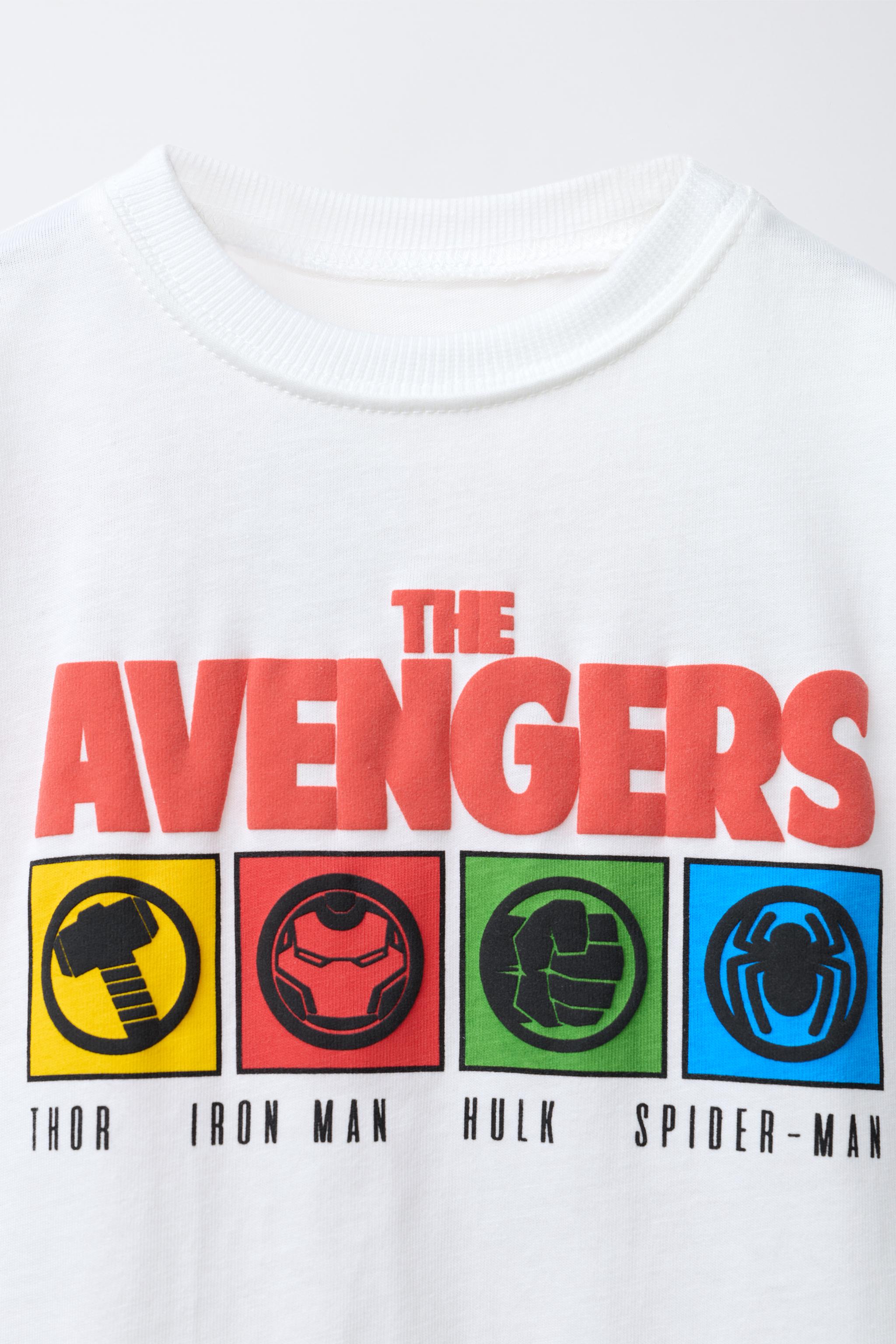 THE AVENGERS © MARVEL EMBOSSED T-SHIRT