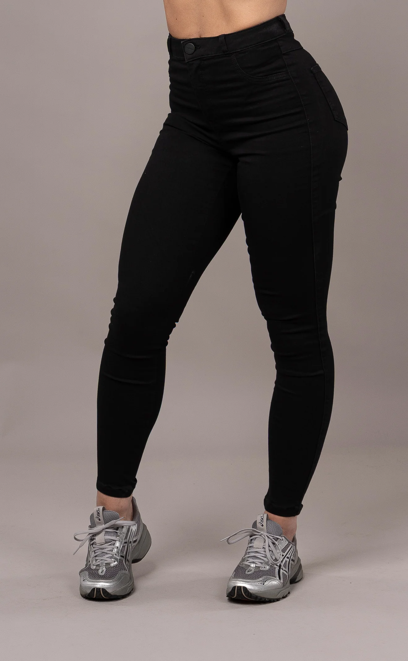 Womens Contour Fitjeans - Black