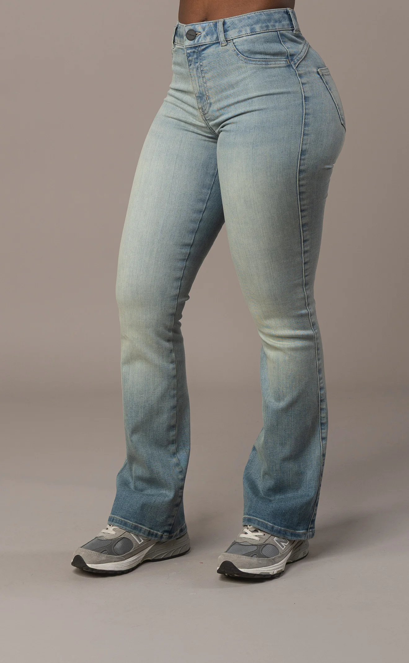 Womens Flared Mid Waisted Fitjeans - Distorted Blue