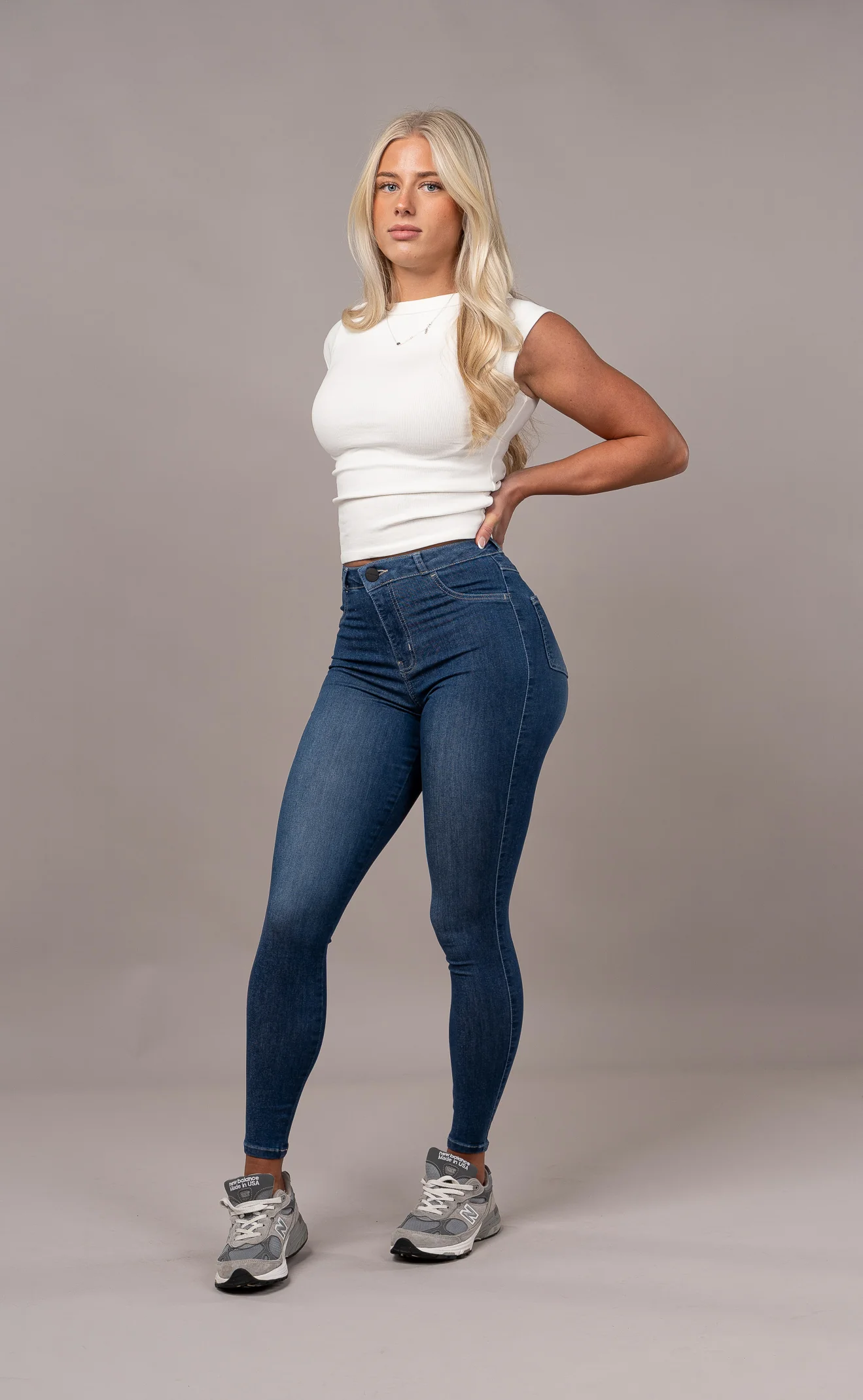 Womens Contour Fitjeans - Sapphire Blue