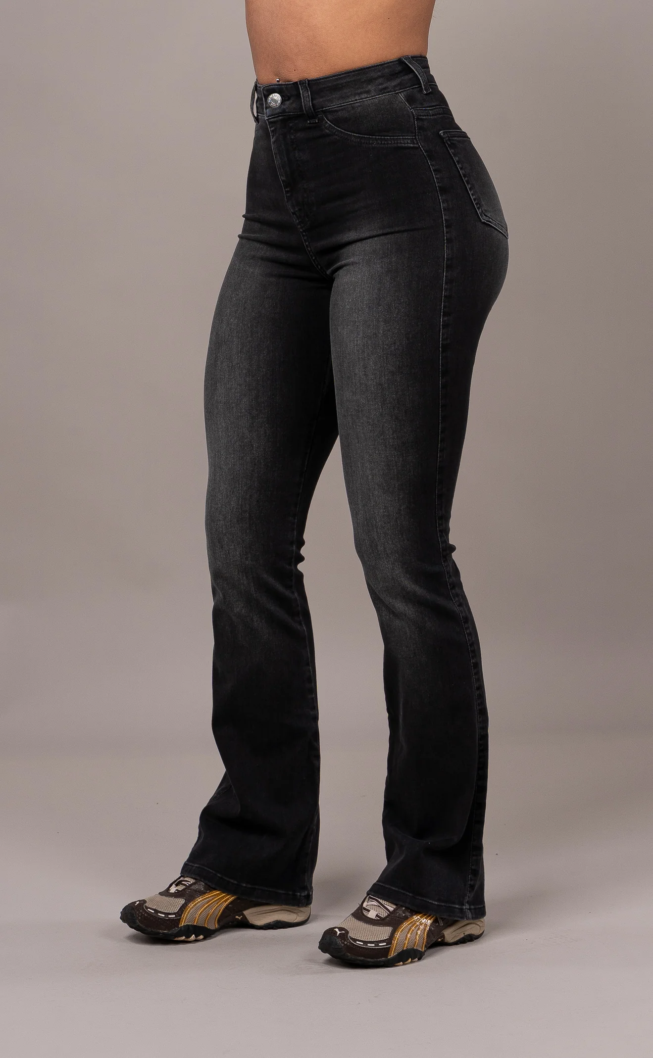 Womens Flared Fitjeans - Worn Black