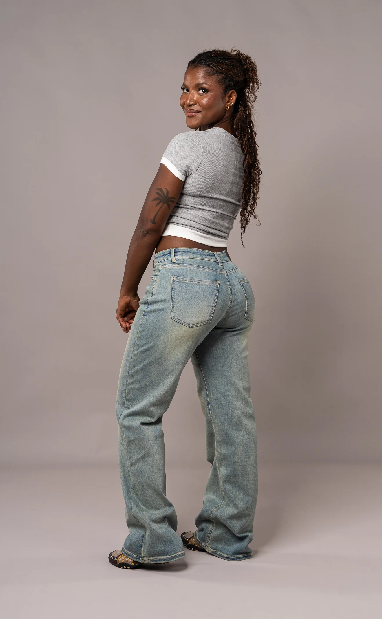 Womens Baggy Low Waisted Fitjeans - Distorted Blue