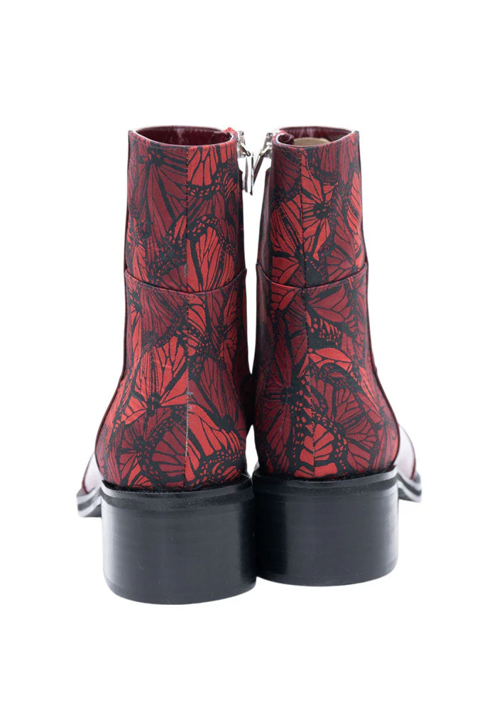 BOTÍN BEEL PIEL CHAROL MARIPOSA VITRAL ROJO