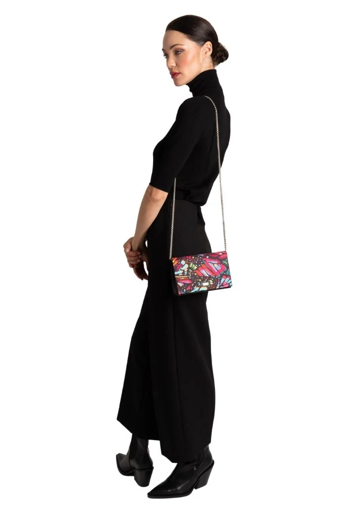 Bolsa Hook con Cadena Negro Mariposa Bordada