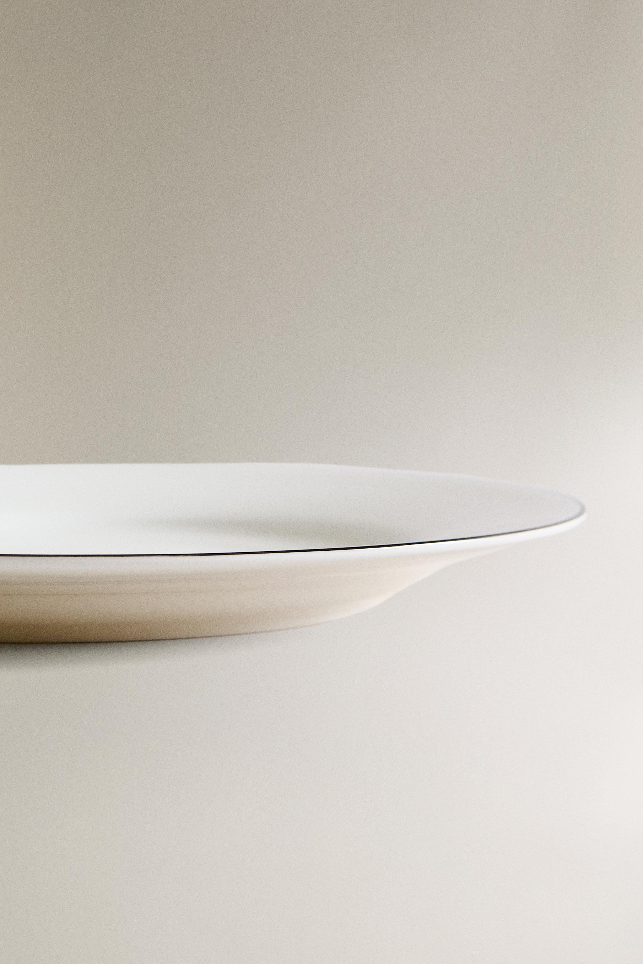 BONE CHINA DESSERT PLATE WITH BLACK RIM