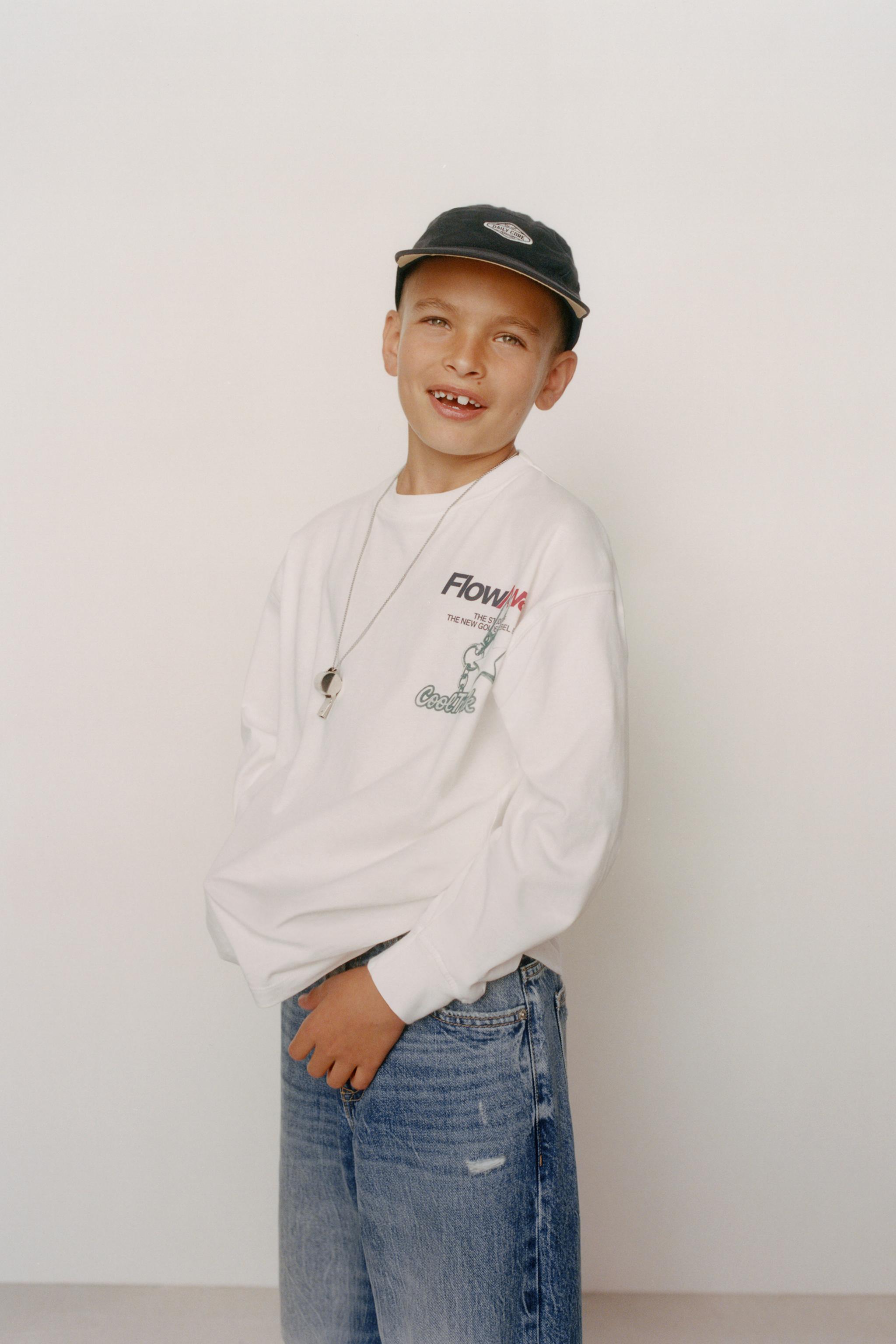 KEYCHAIN PRINT T-SHIRT