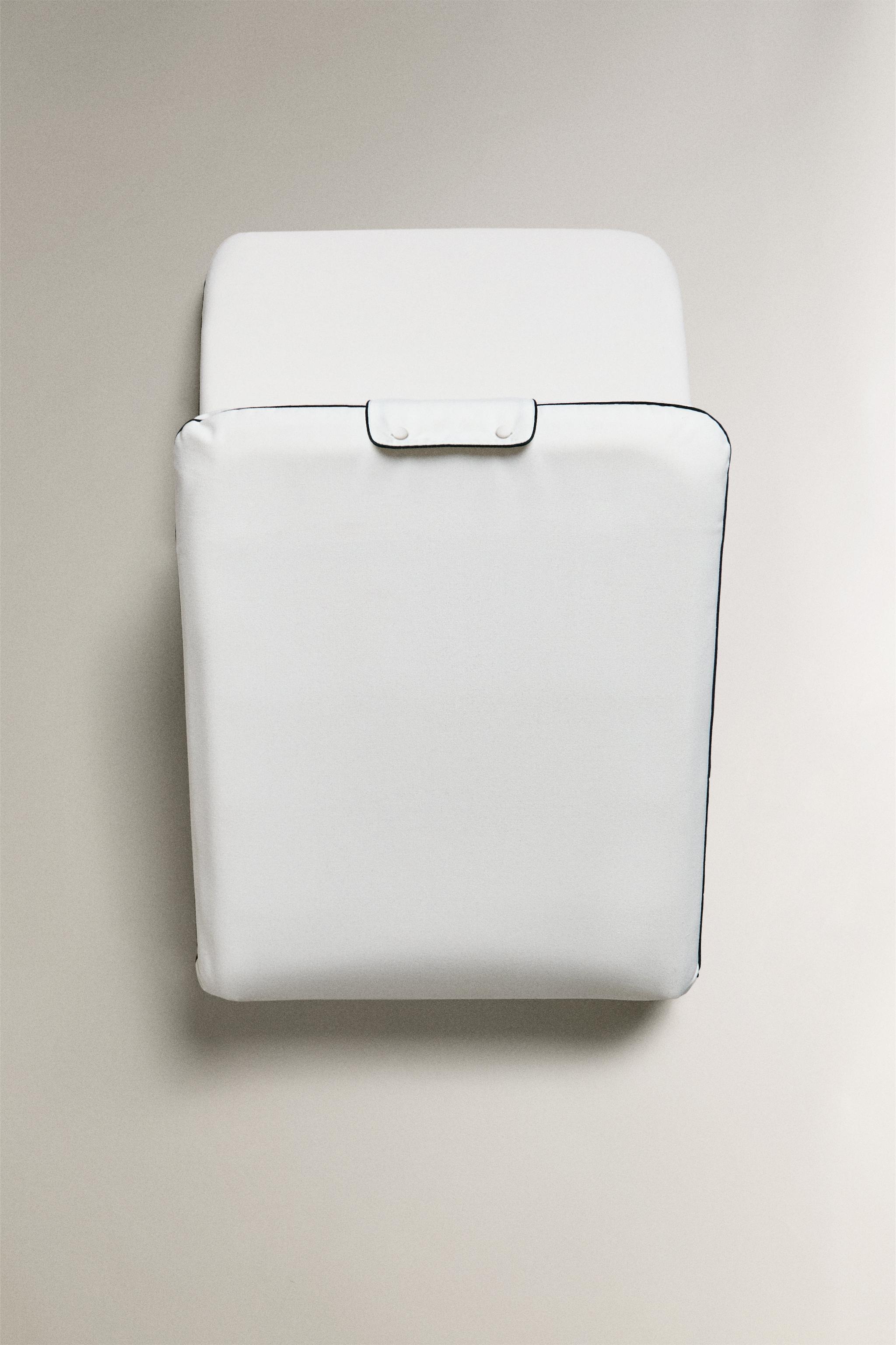 RECLINING FLOOR BEACH LOUNGER