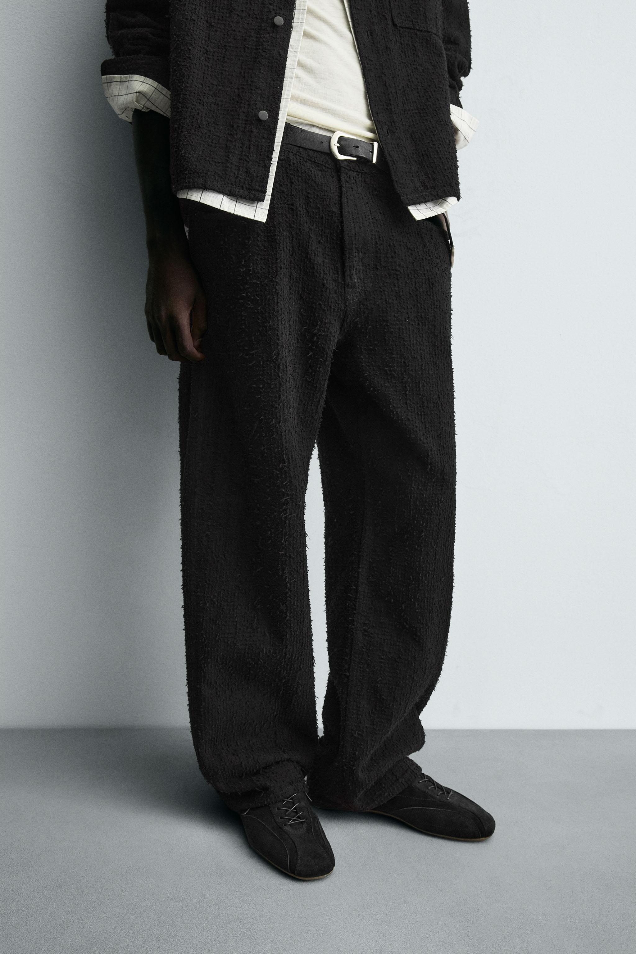 RELAXED FIT JEANS TEXTURE