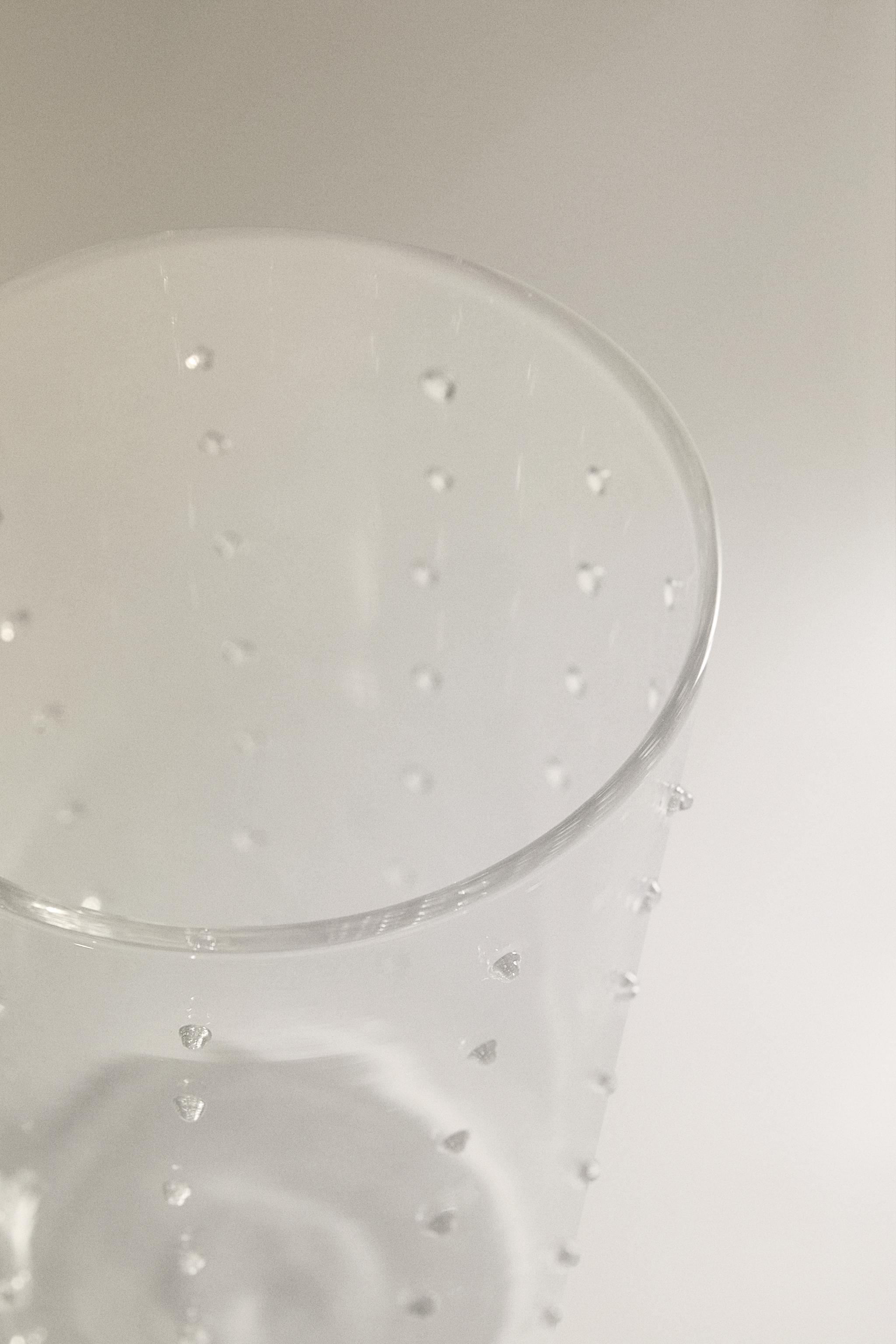 BOROSILICATE GLASS TUMBLER WITH DOTS
