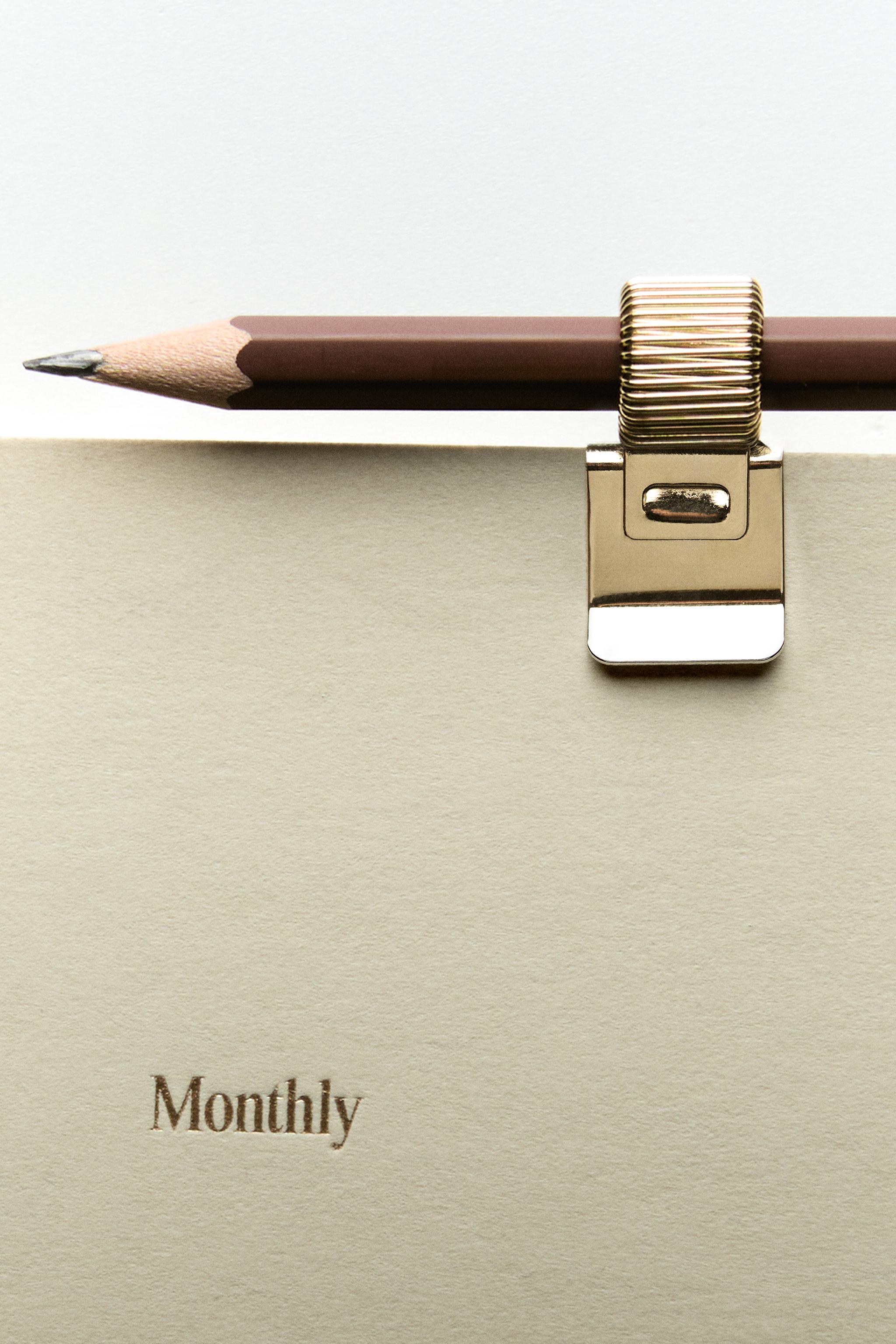 PENCIL STAND (SET OF 2)