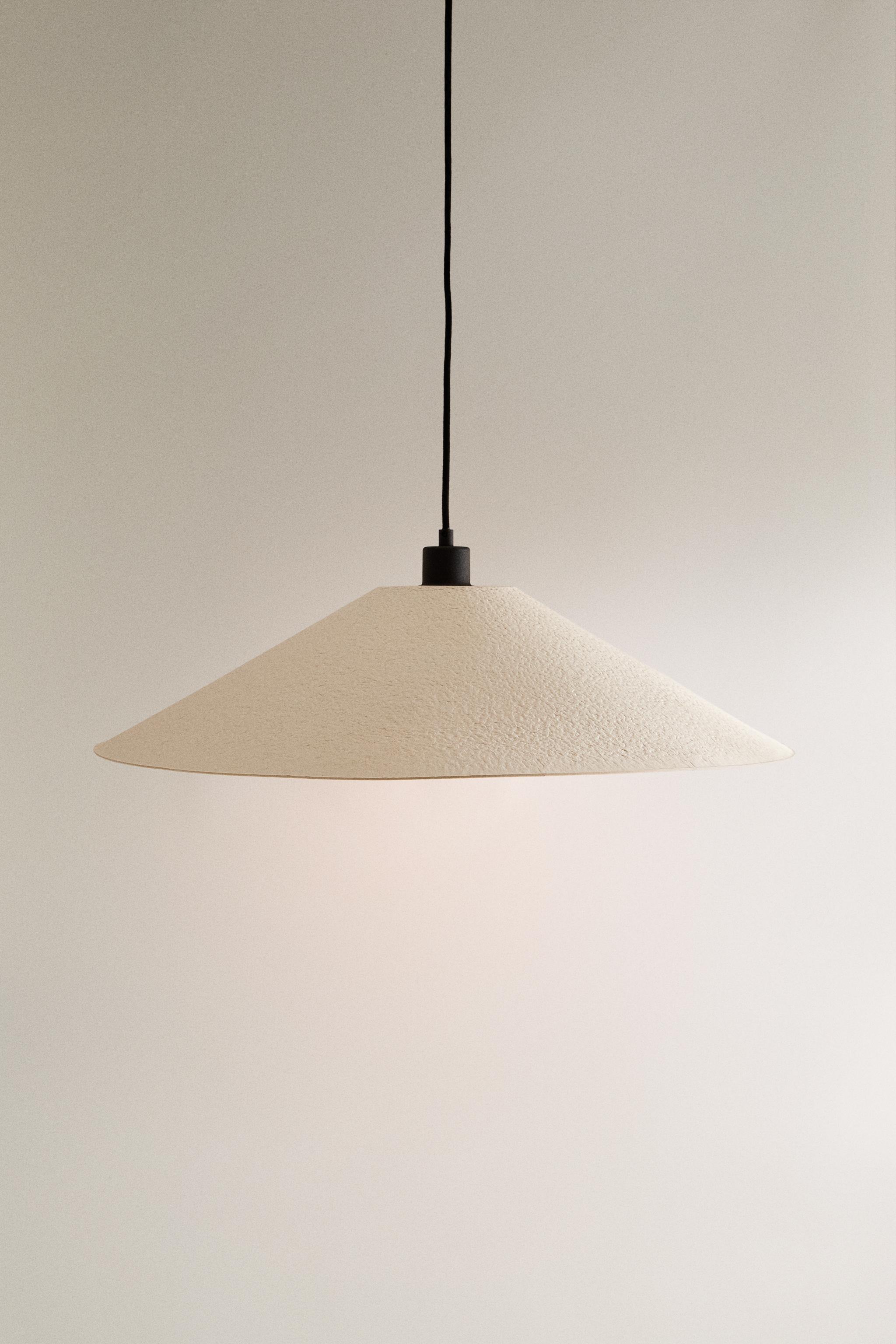 LARGE PAPER PENDANT LAMP