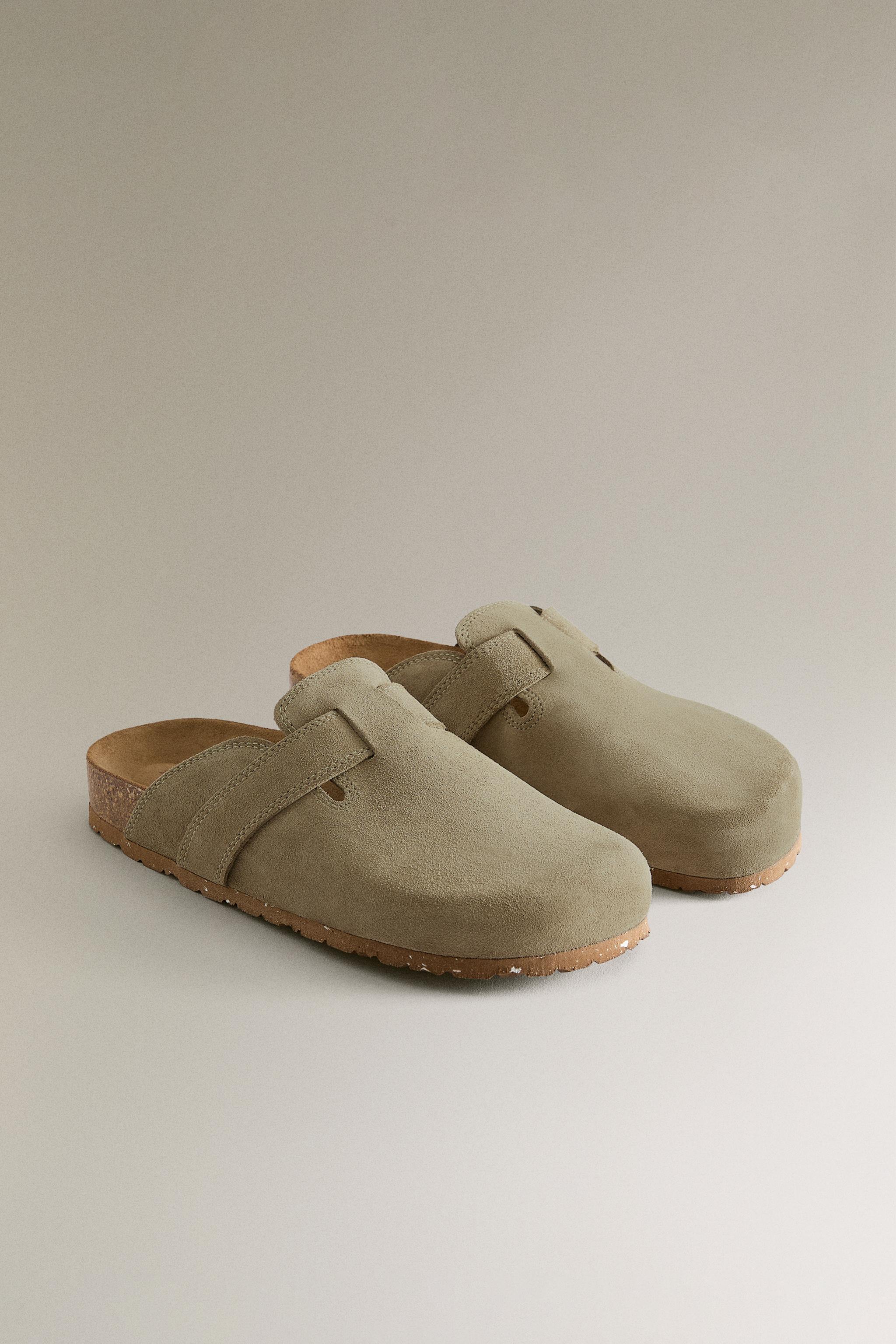LEATHER CLOGS WITH STRAP
