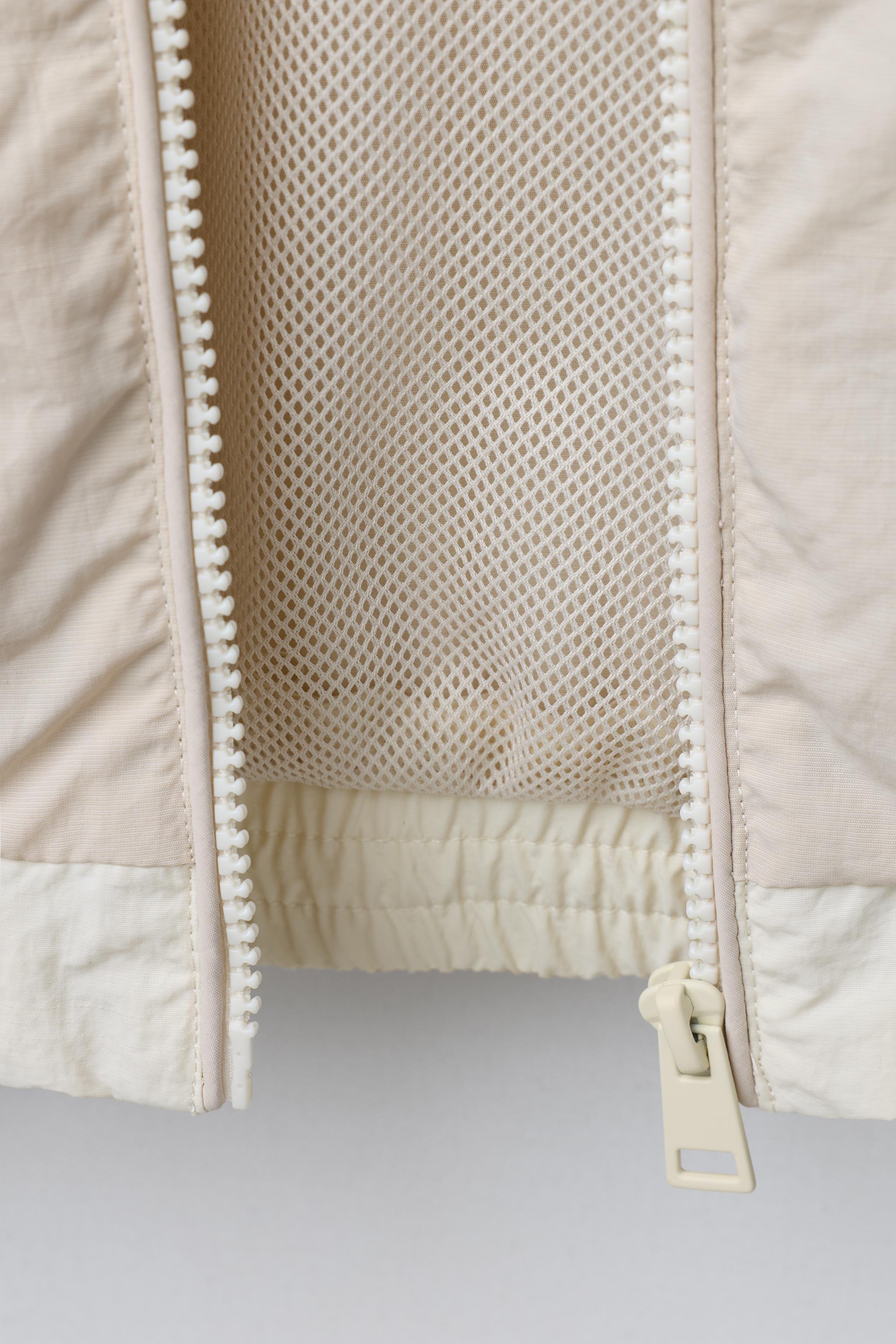 ULTRALIGHT LACE JACKET