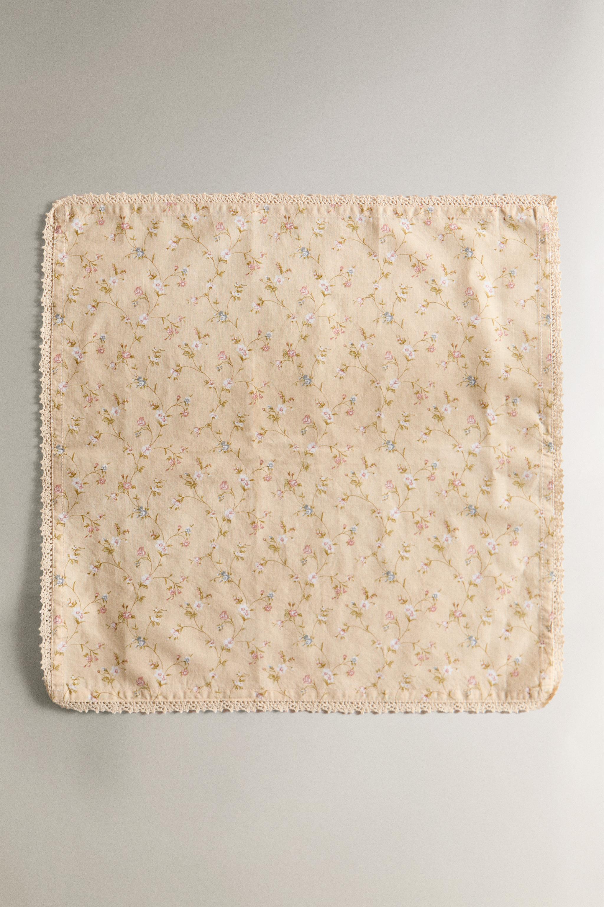 SET OF FLORAL COTTON NAPKINS (SET OF 2)