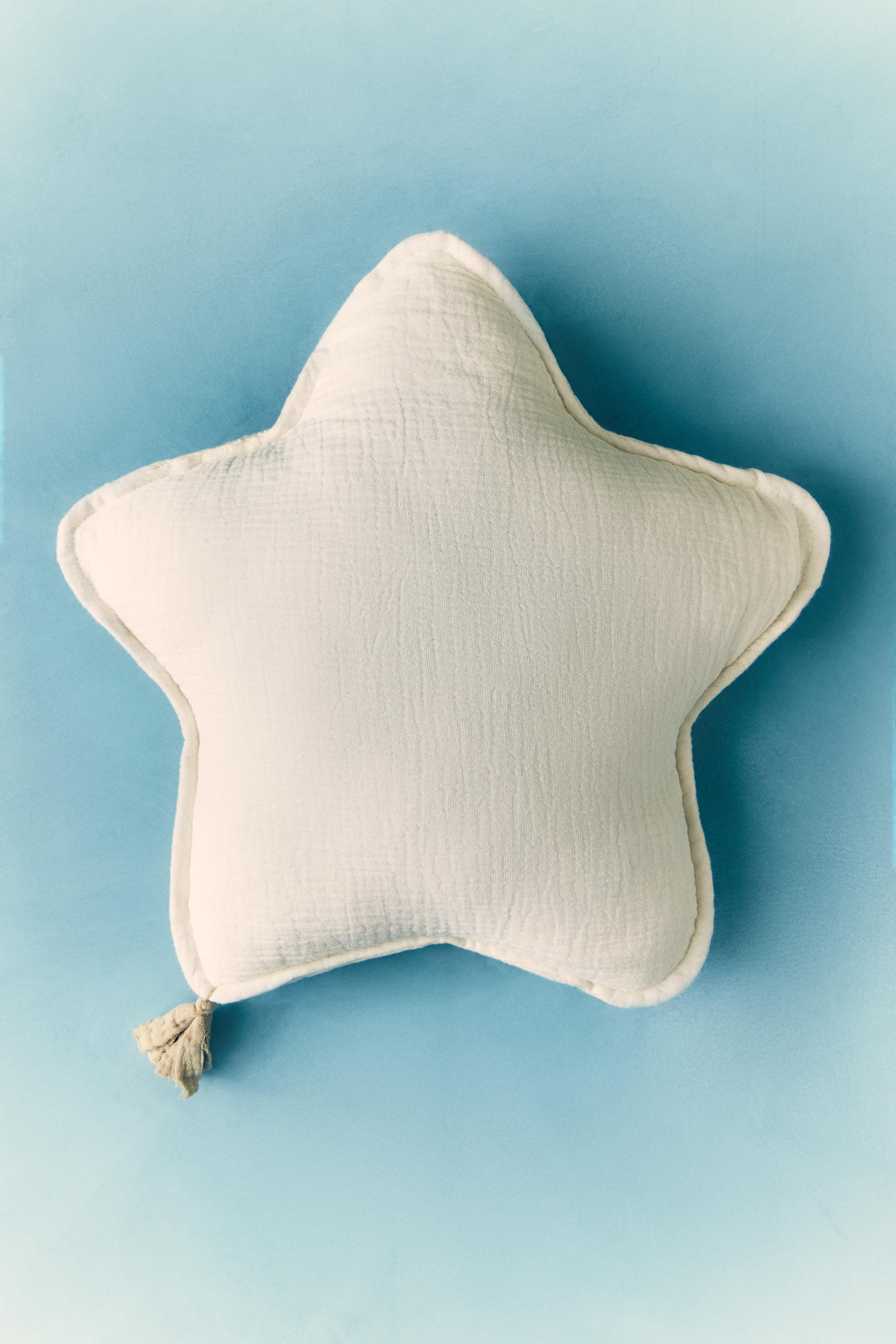 CHILDREN'S MUSLIN STAR THROW PILLOW