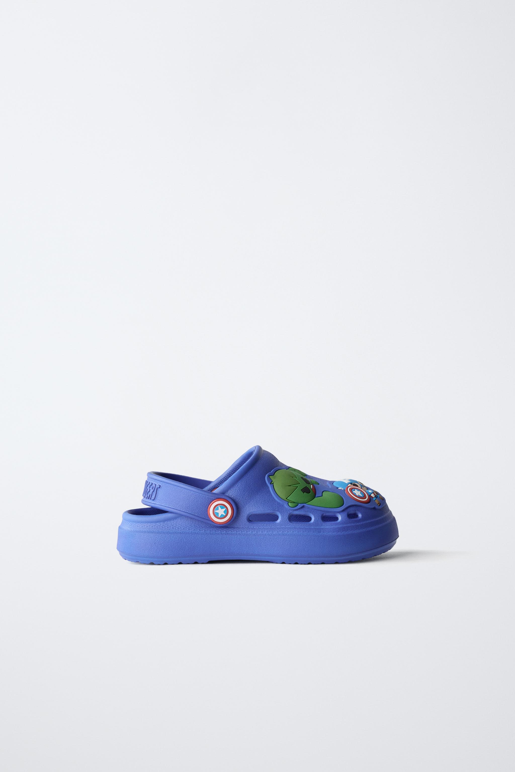 AVENGERS © MARVEL CLOGS